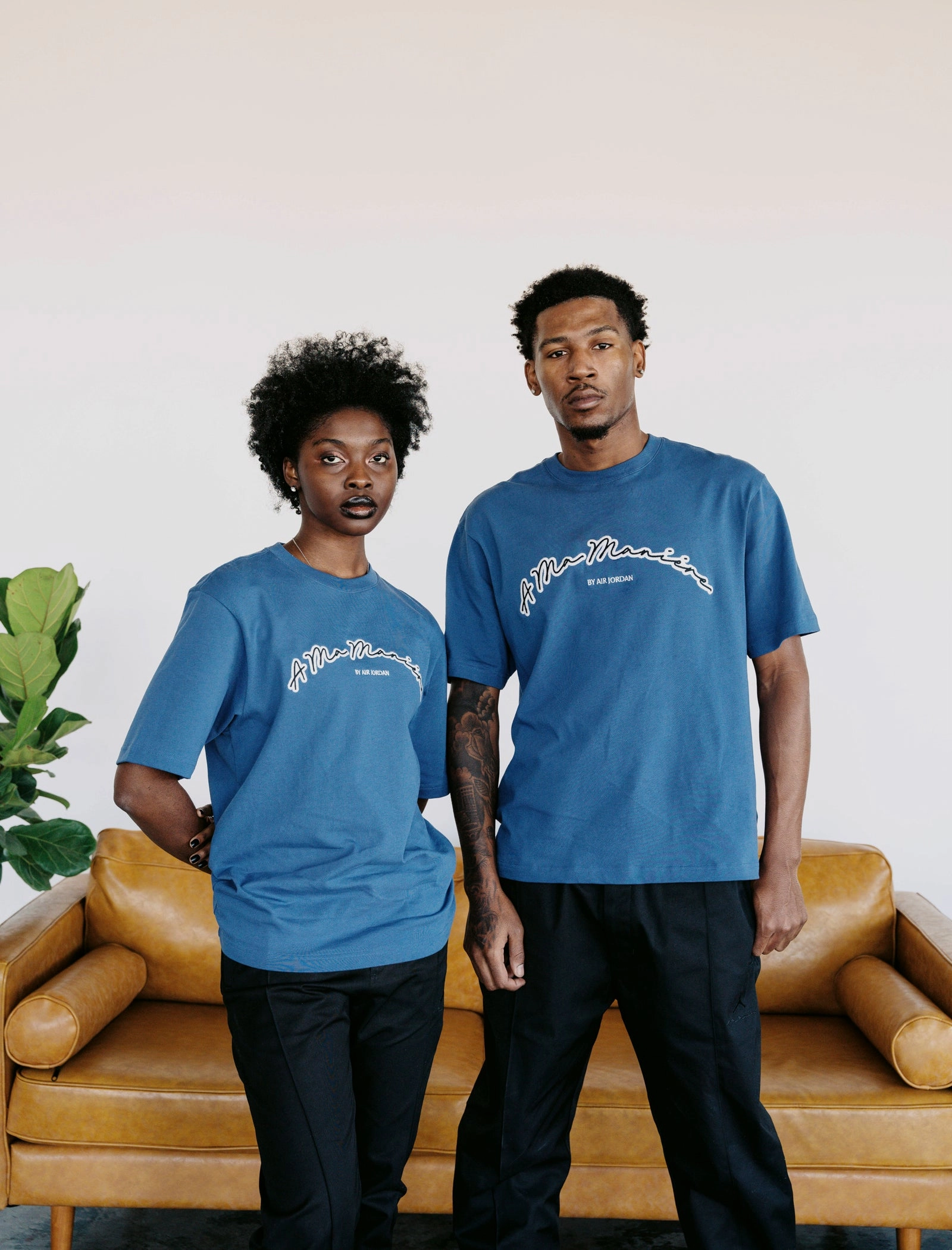 A MA MANIRE SHORT SLEEVE T-SHIRT
