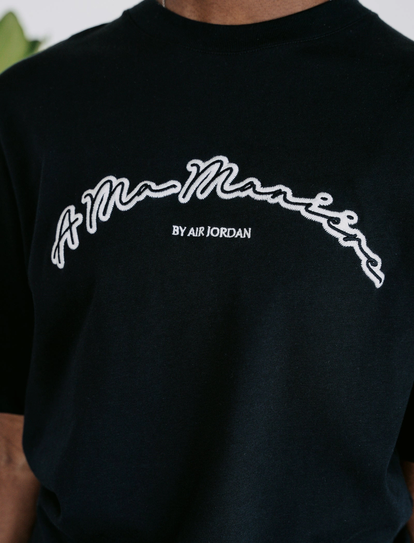 A MA MANIRE SHORT SLEEVE T-SHIRT