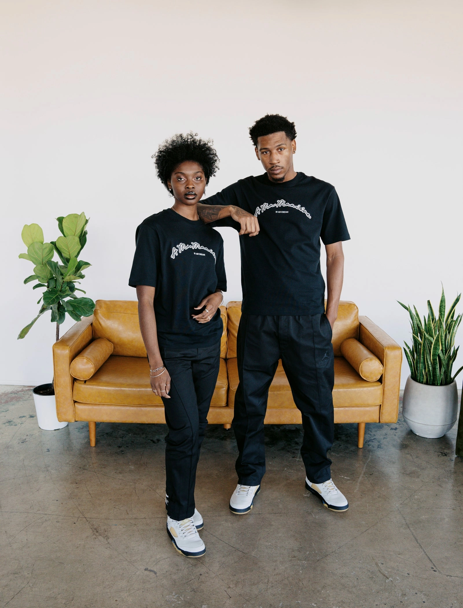 A MA MANIRE SHORT SLEEVE T-SHIRT