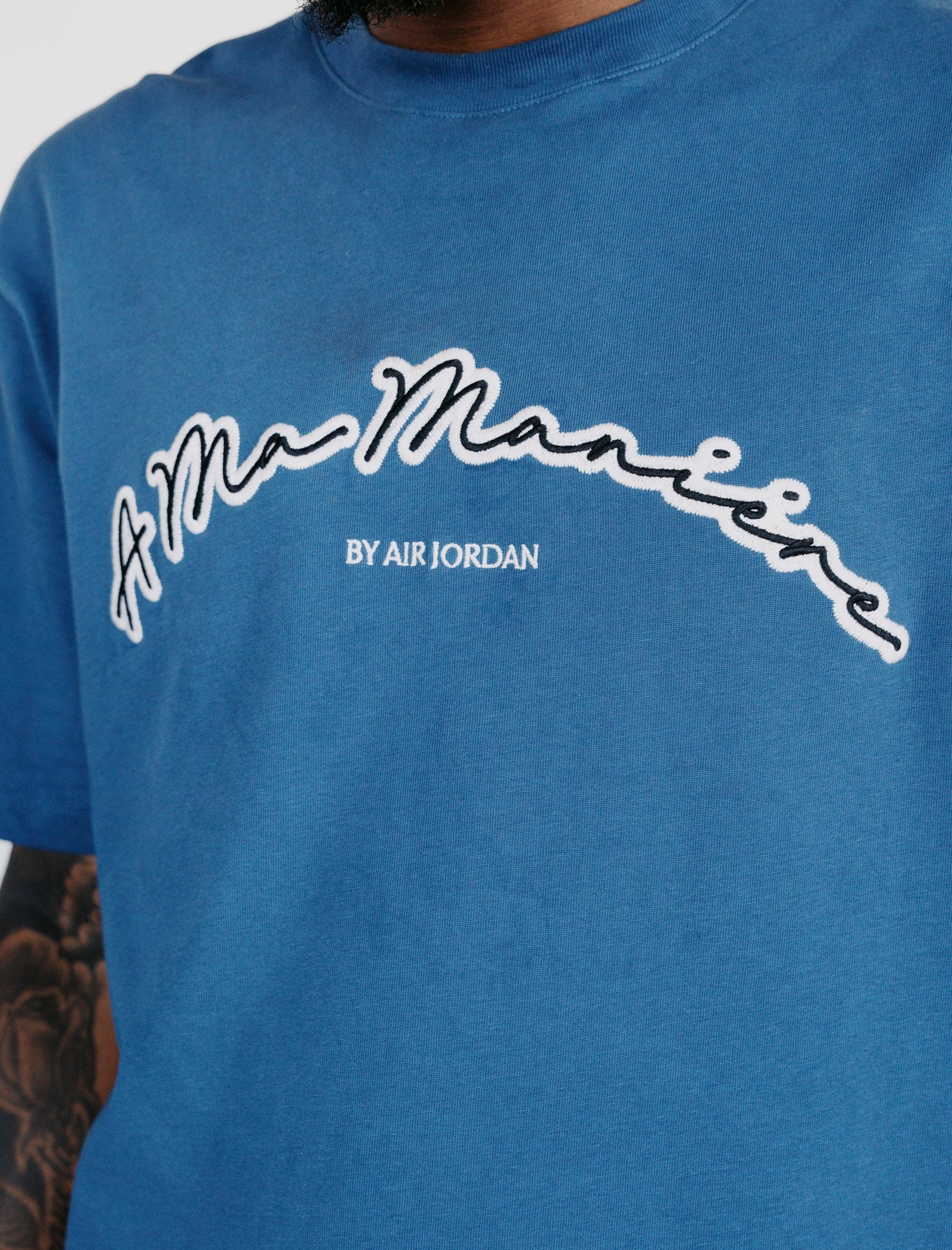 A MA MANIRE SHORT SLEEVE T-SHIRT