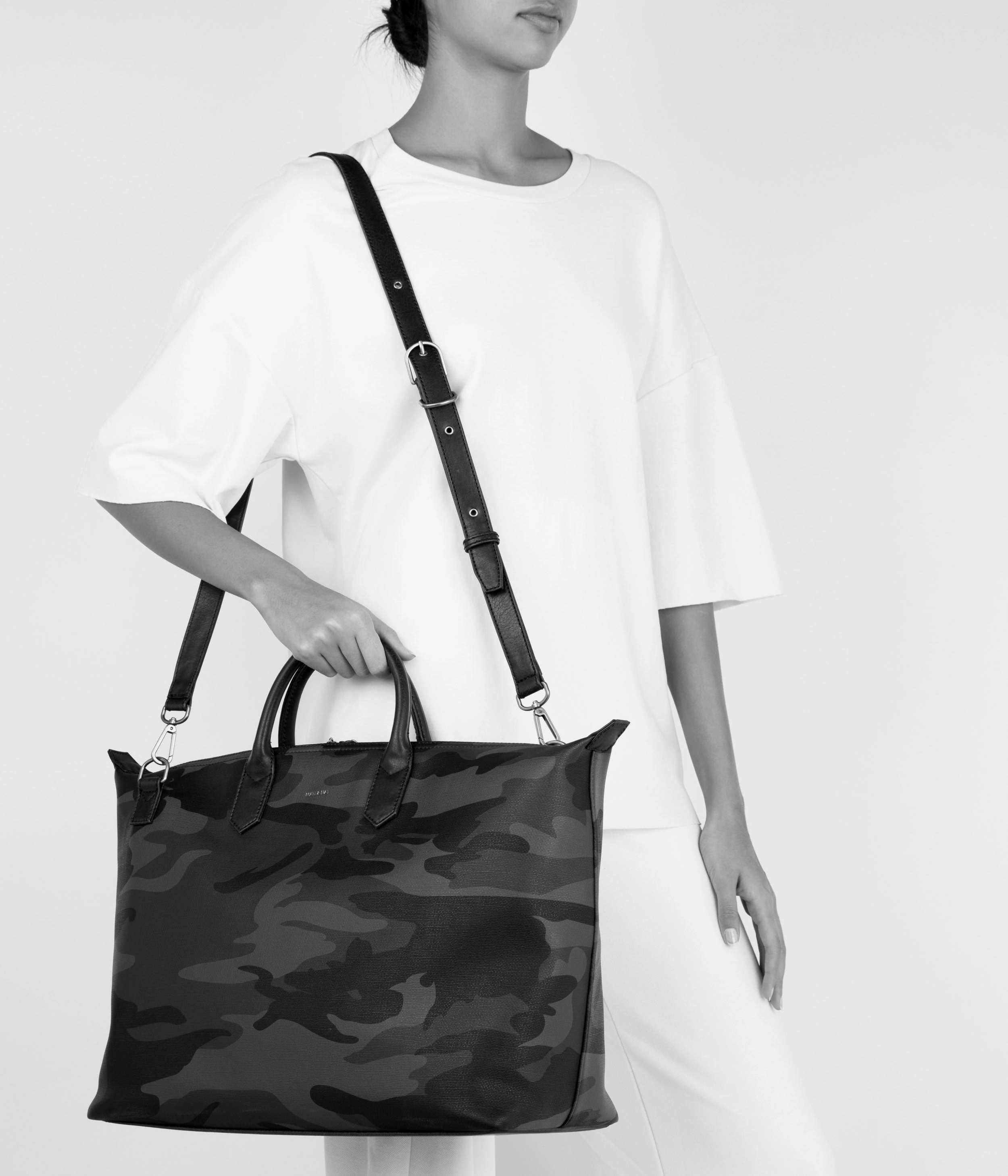 ABBILG Vegan Weekender Bag - Camo