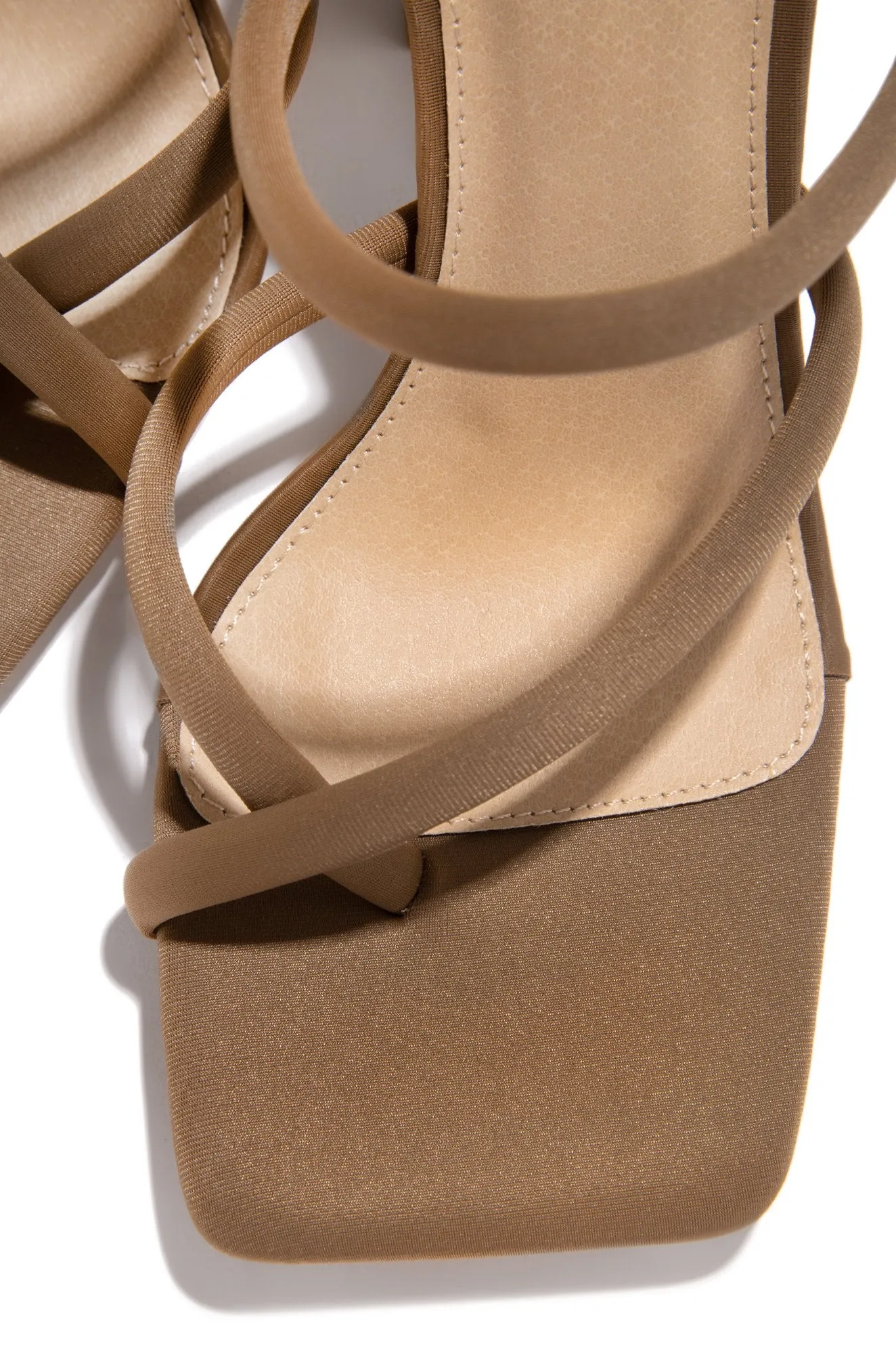 Aiden Heels - Mocha