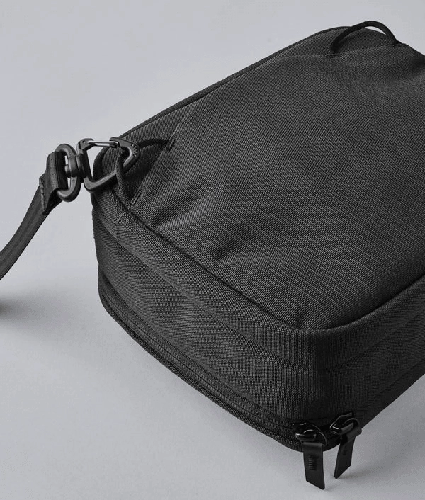 Alpaka Headphone Case