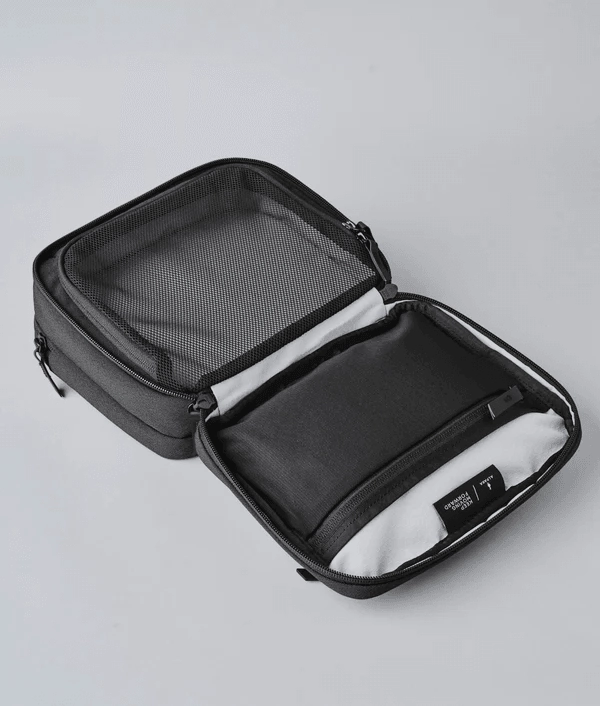 Alpaka Headphone Case