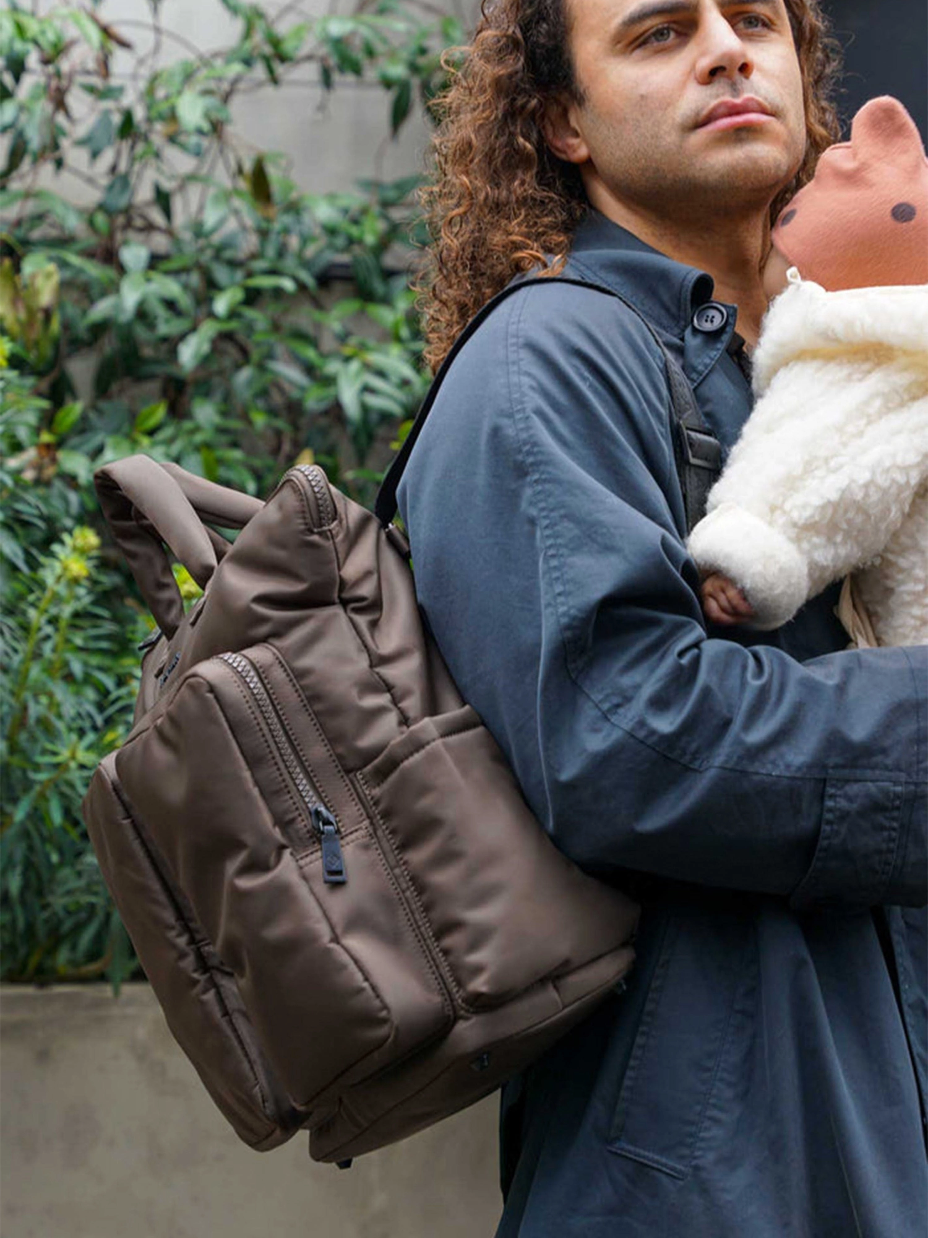 Baby Ozzy Chaning Tote / Backpack in Brown (34cm)