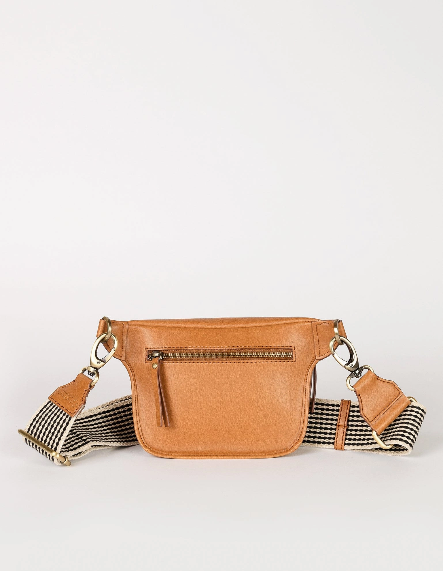 Beck's Apple Leather Vegan Bum Bag | Cognac