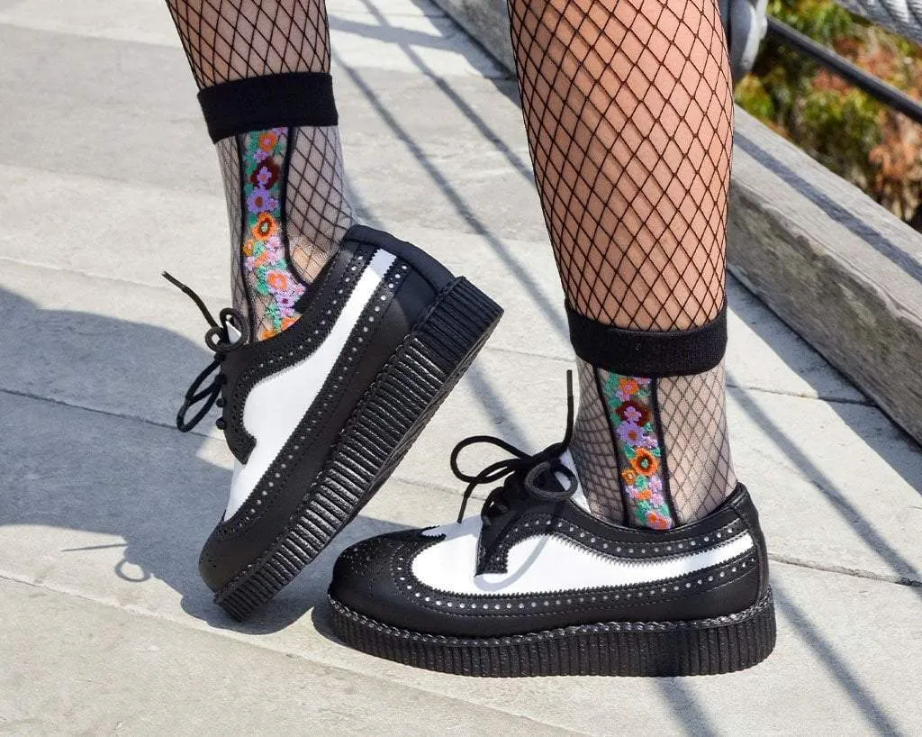 Black & White Wingtip TUKskin? Viva Low Creeper
