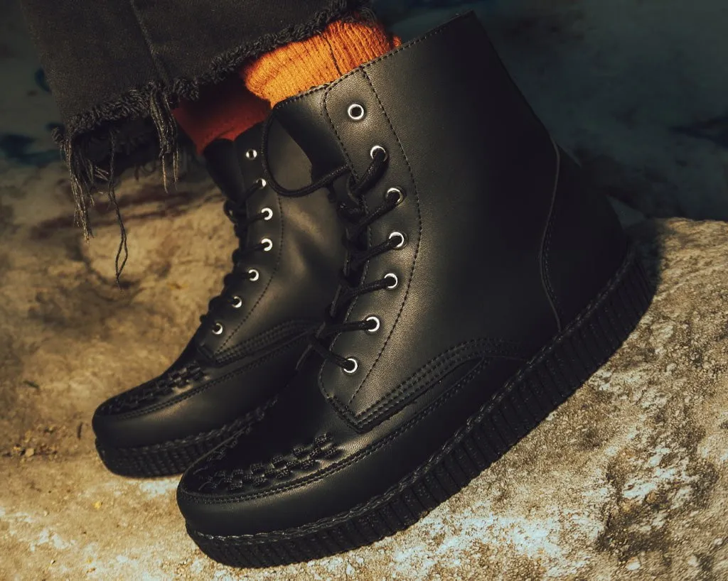 Black TUKskin? 7-Eye Viva Low Boot