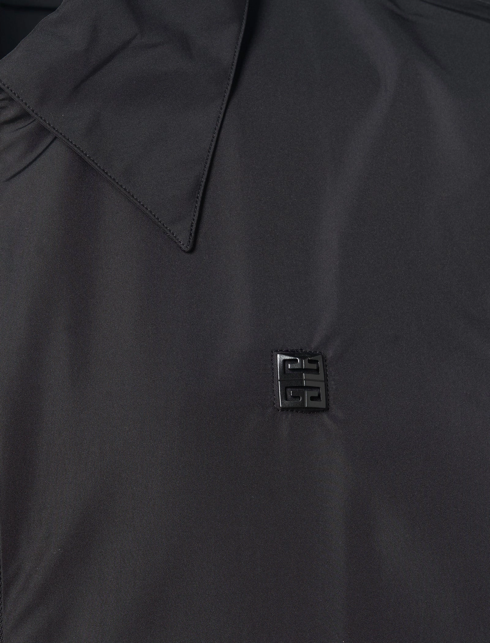 CASUAL ZIPPED SHIRT