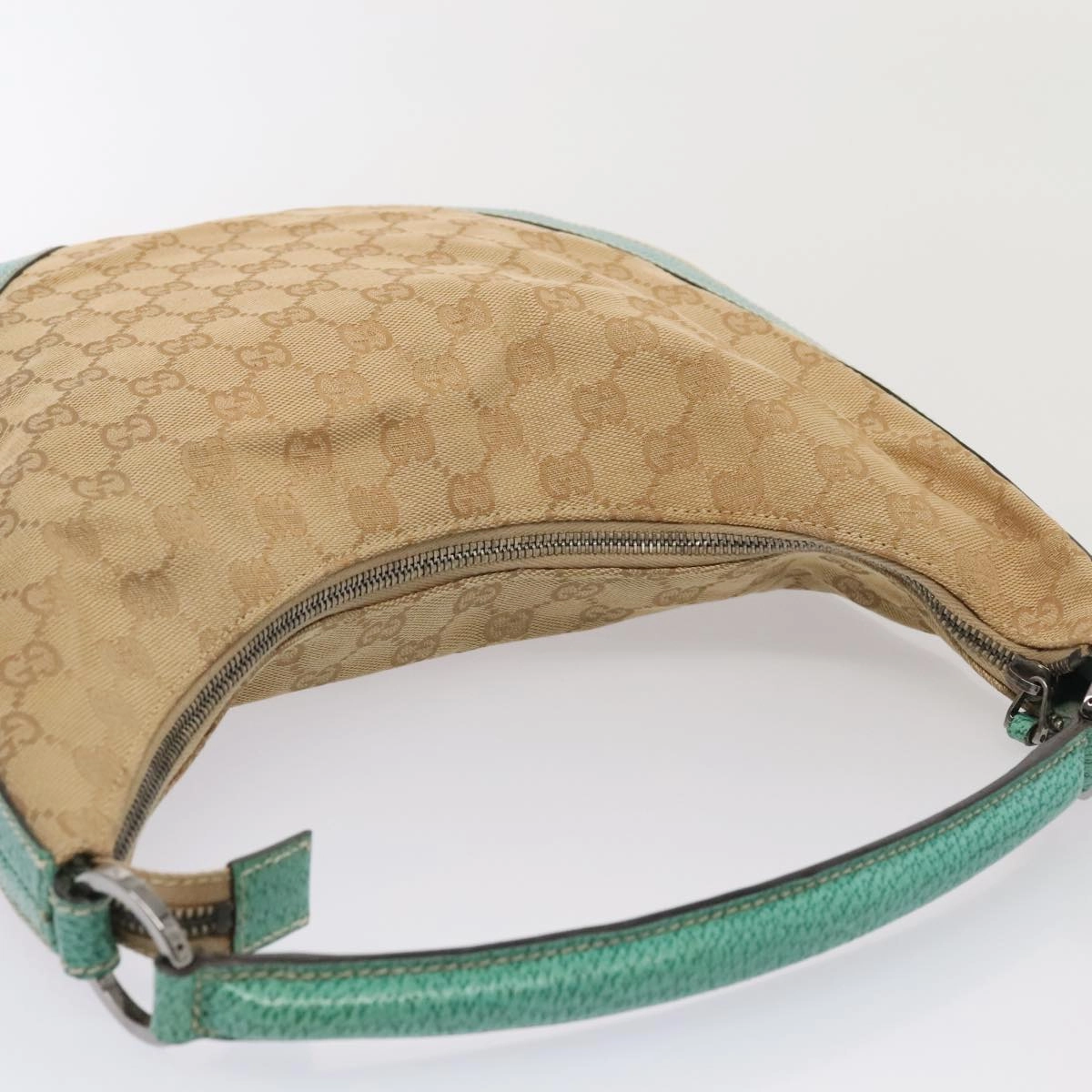 Gucci Gg Canvas  Canvas Shoulder Bag ()