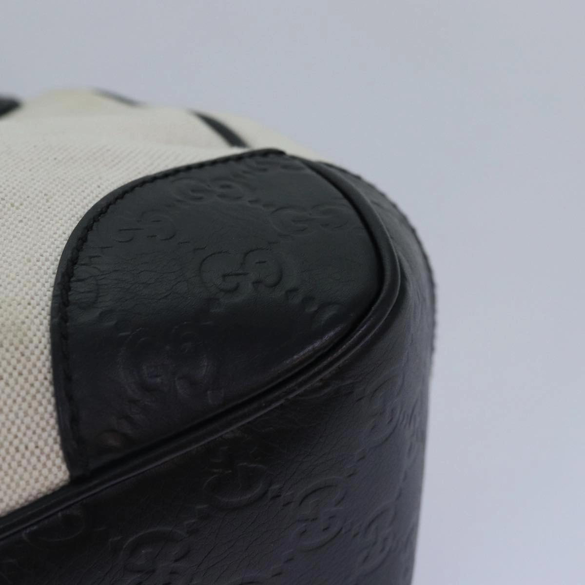 Gucci Gg Canvas  Canvas Shoulder Bag ()