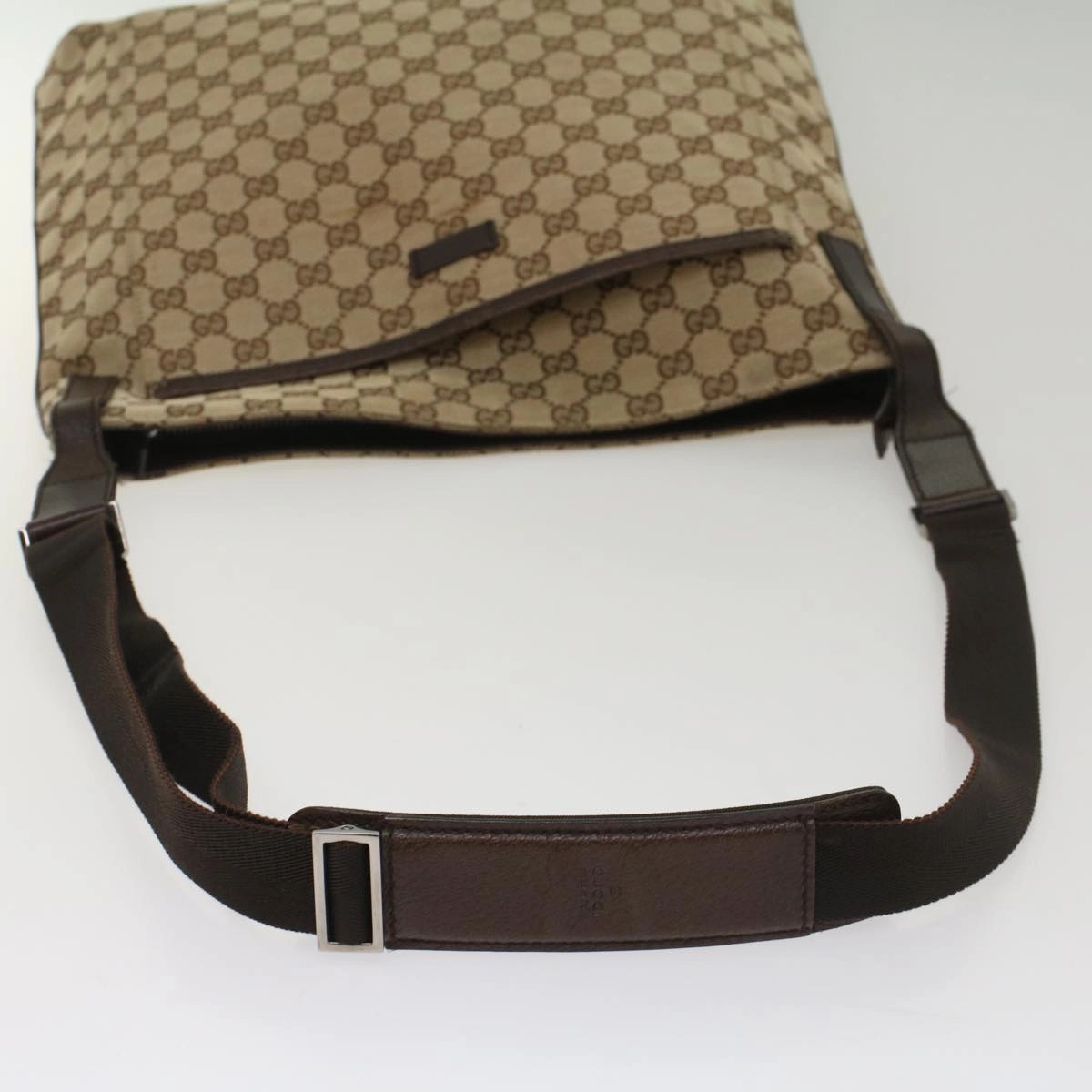 Gucci Gg Canvas  Canvas Shoulder Bag (Pre-Owned)