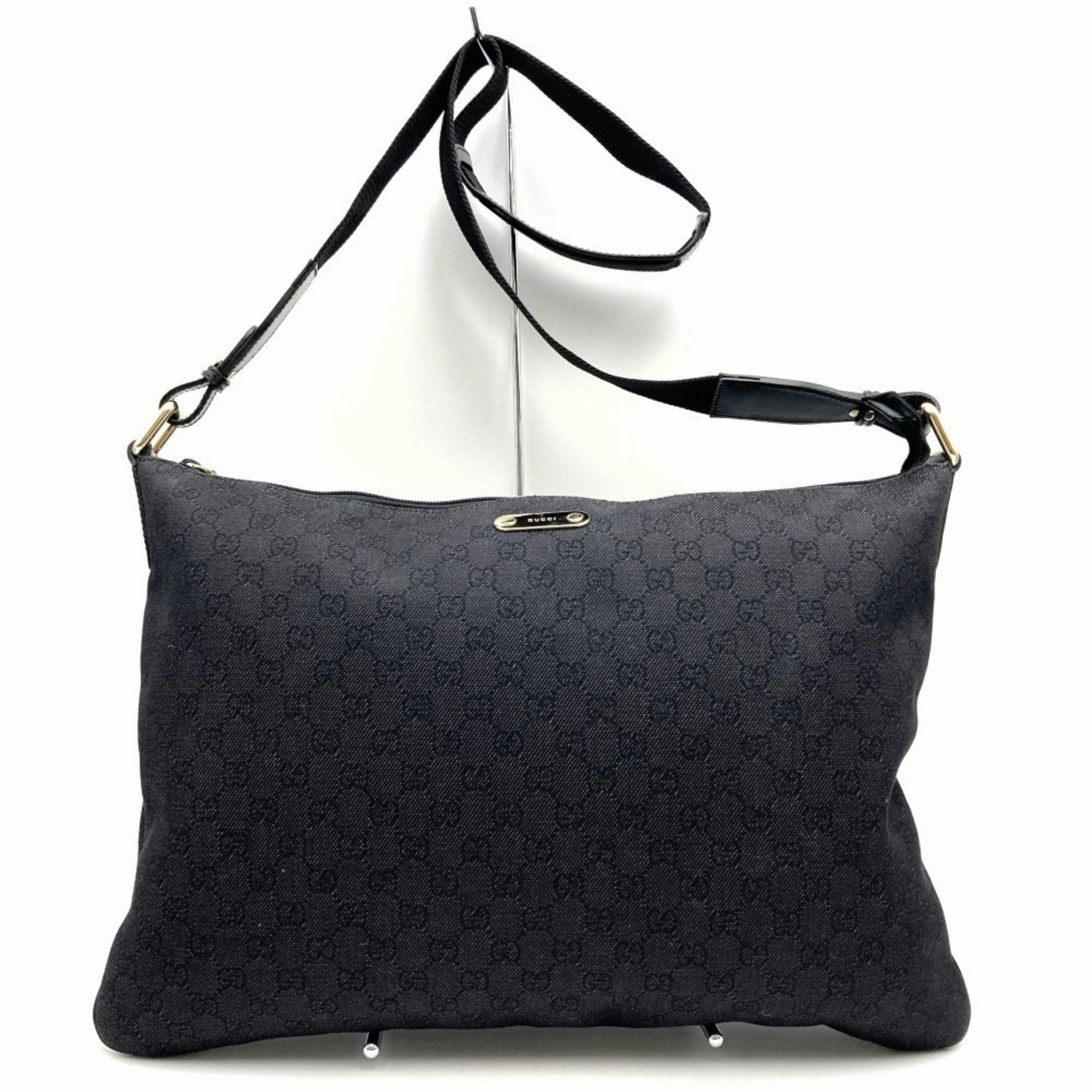 Gucci  Gg Canvas Shoulder Bag Sling Bag (Pre-Owned)