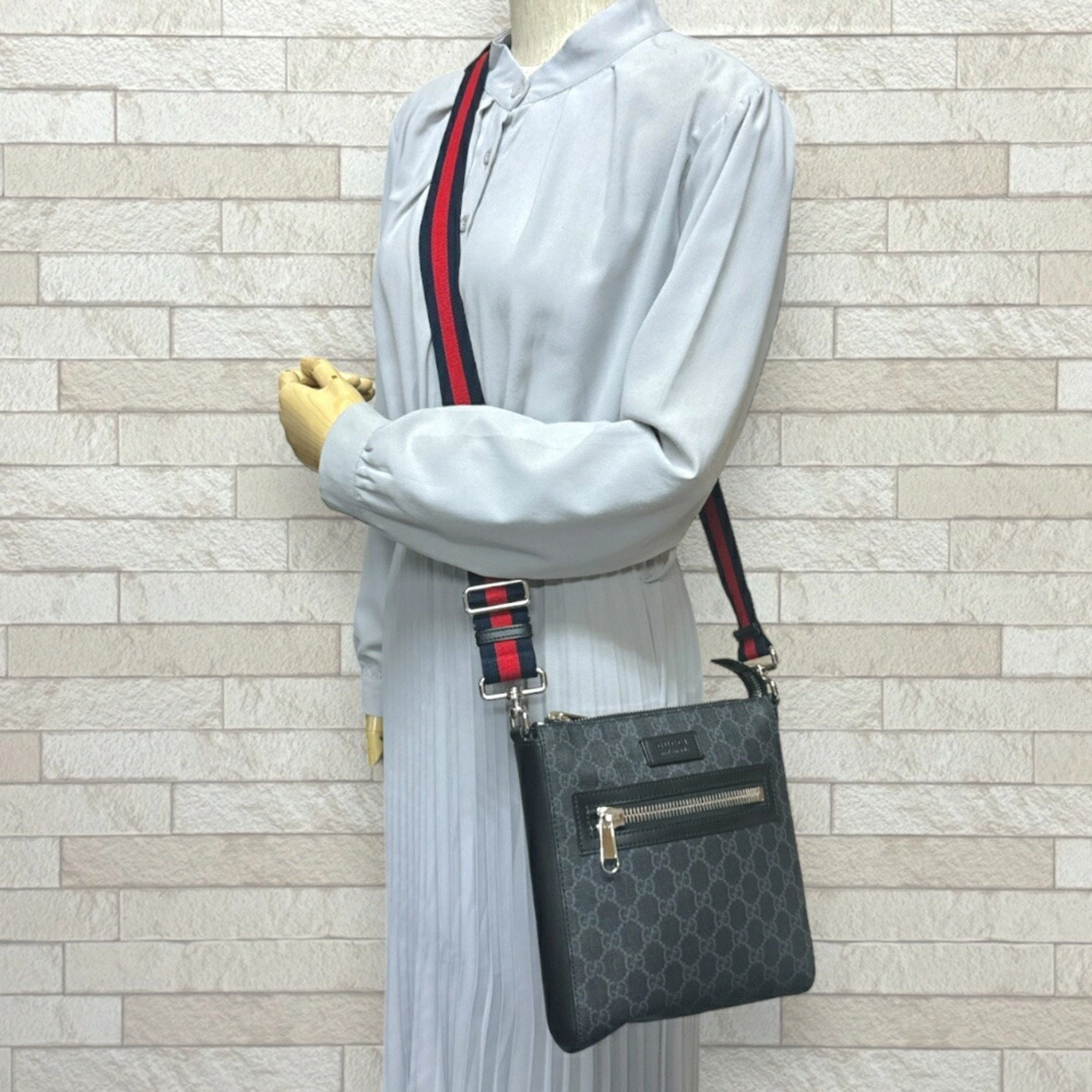 Gucci  Gg Supreme Shoulder Bag (Pre-Owned)