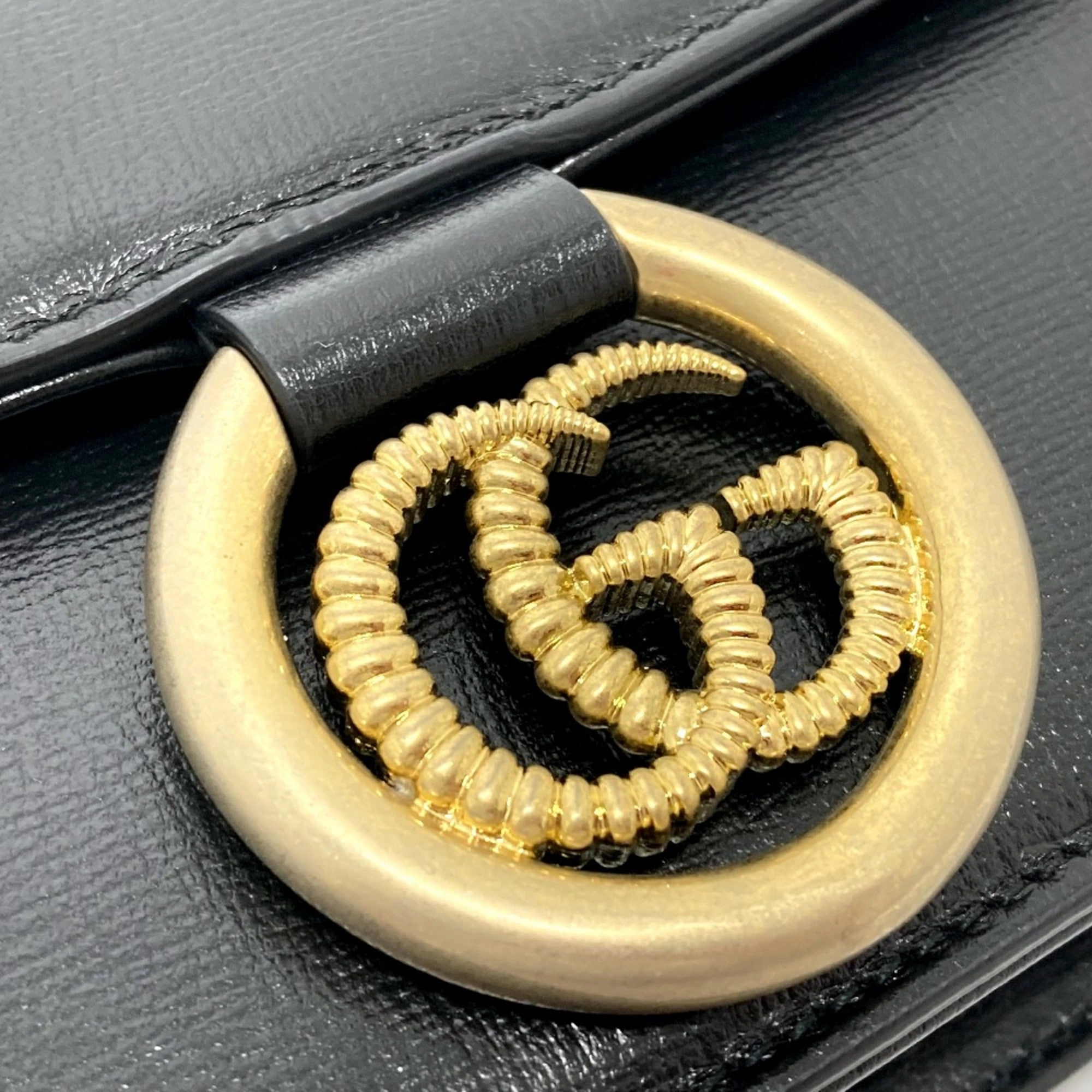 Gucci  Leather Shoulder Bag (Pre-Owned)