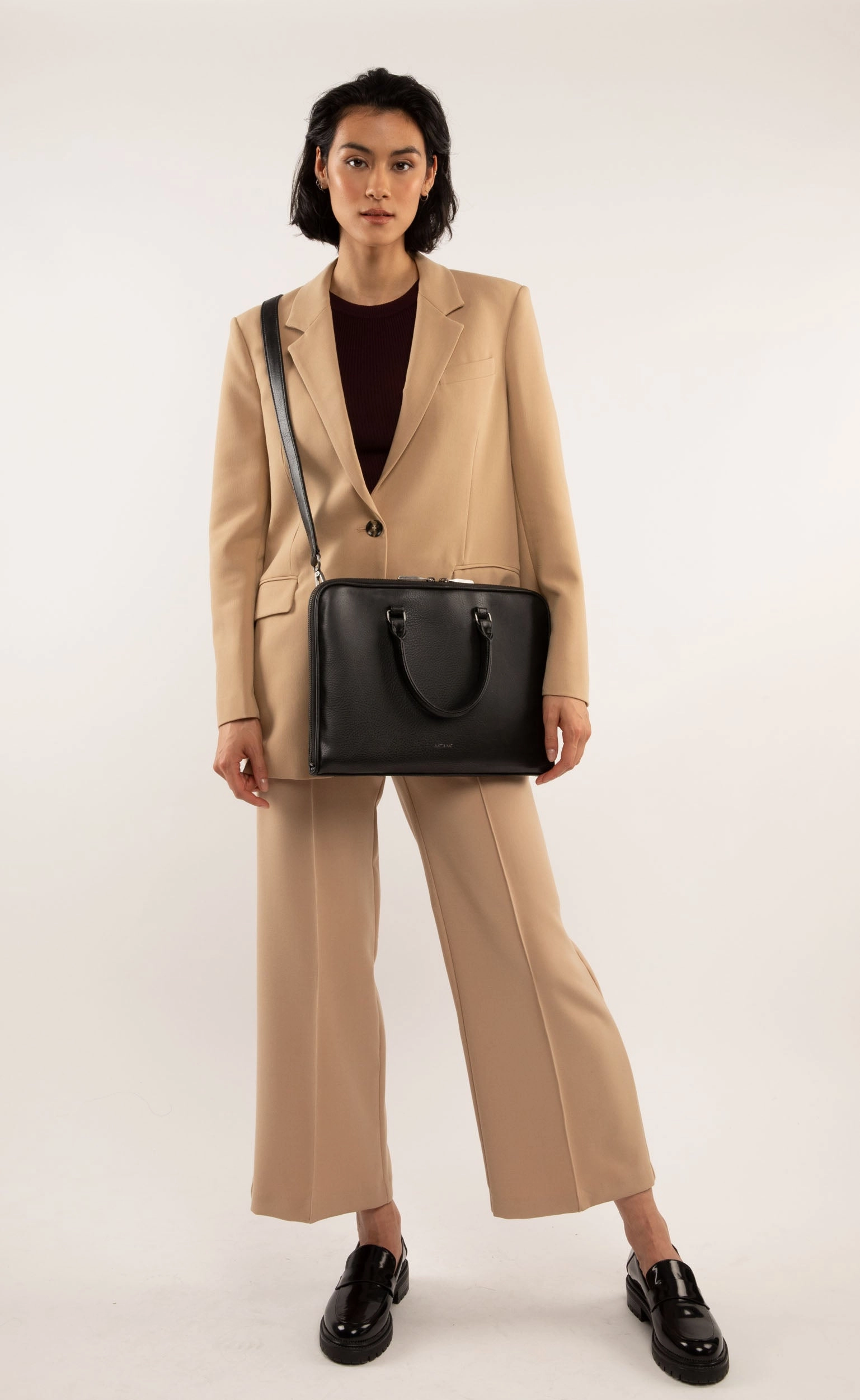 HOLDER Slim Vegan Briefcase - Dwell