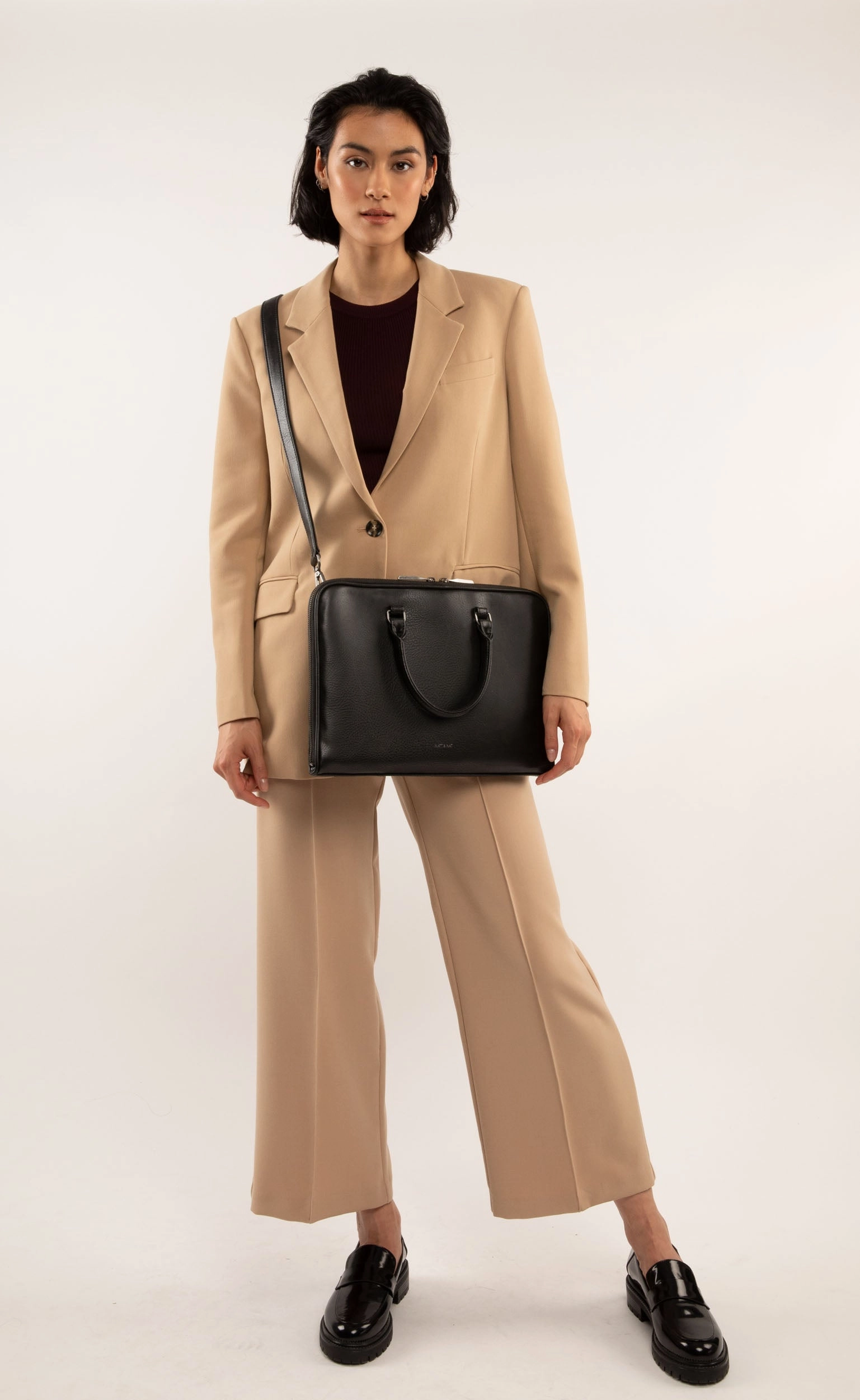 HOLDER Slim Vegan Briefcase - Dwell