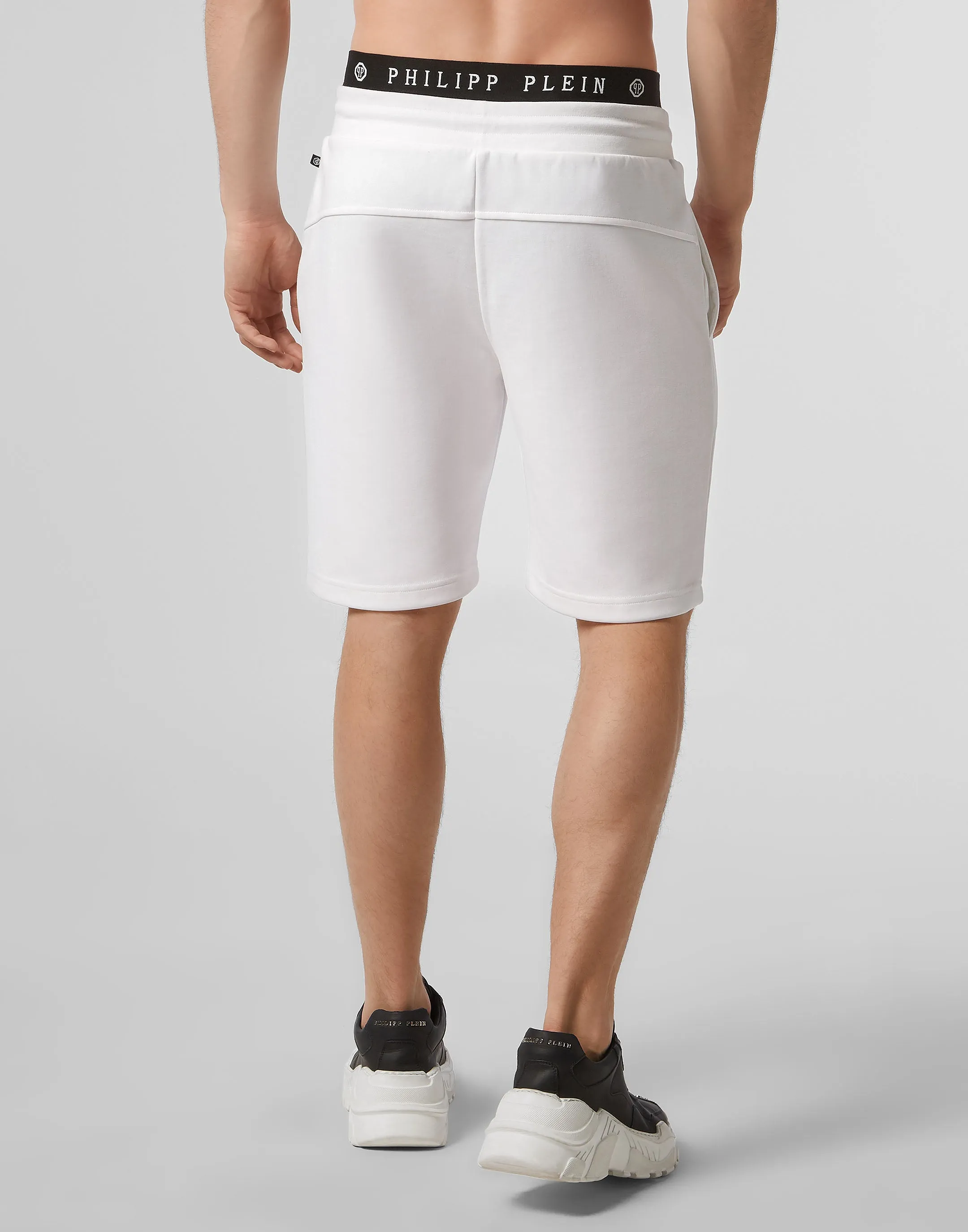 Jogging Shorts Statement