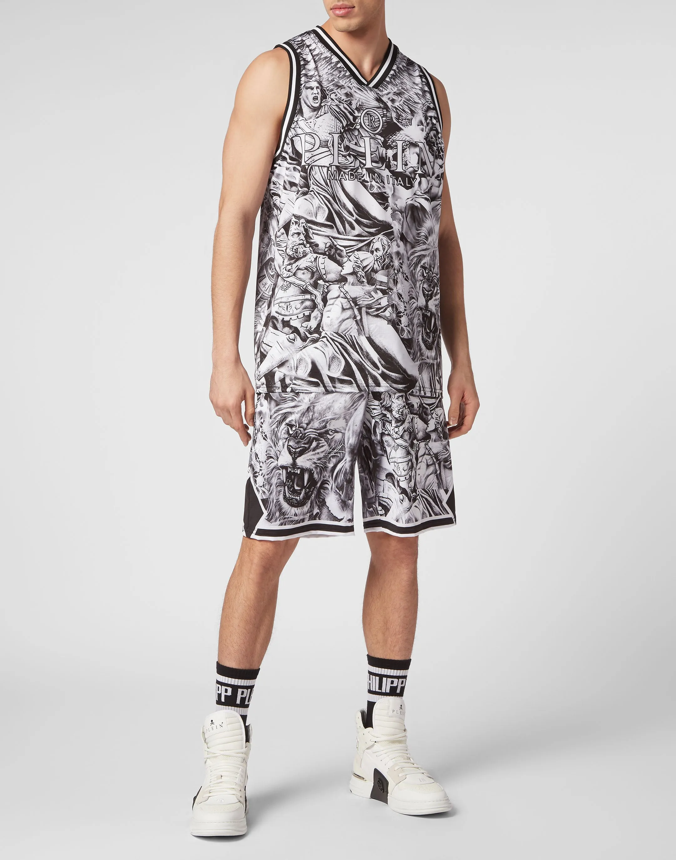 Jogging Suit: Top/Shorts Tattoo