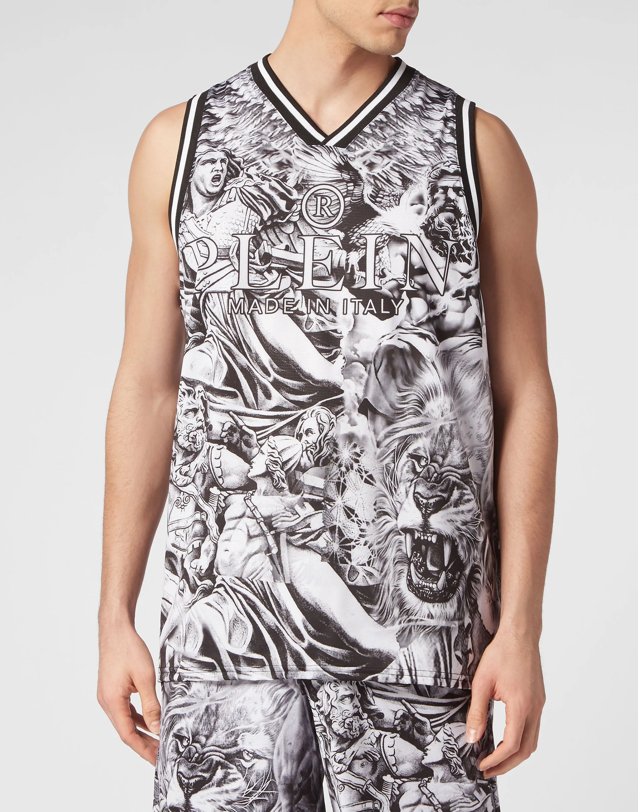 Jogging Suit: Top/Shorts Tattoo