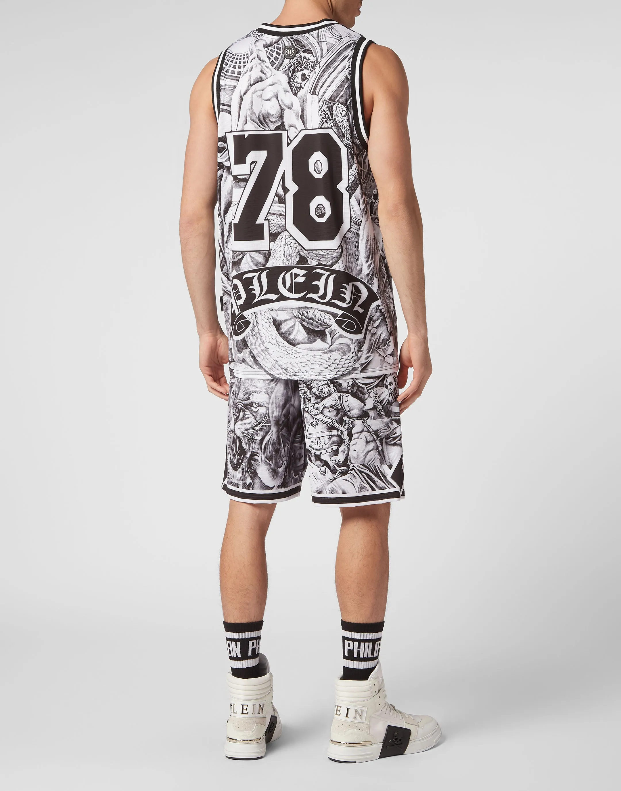 Jogging Suit: Top/Shorts Tattoo