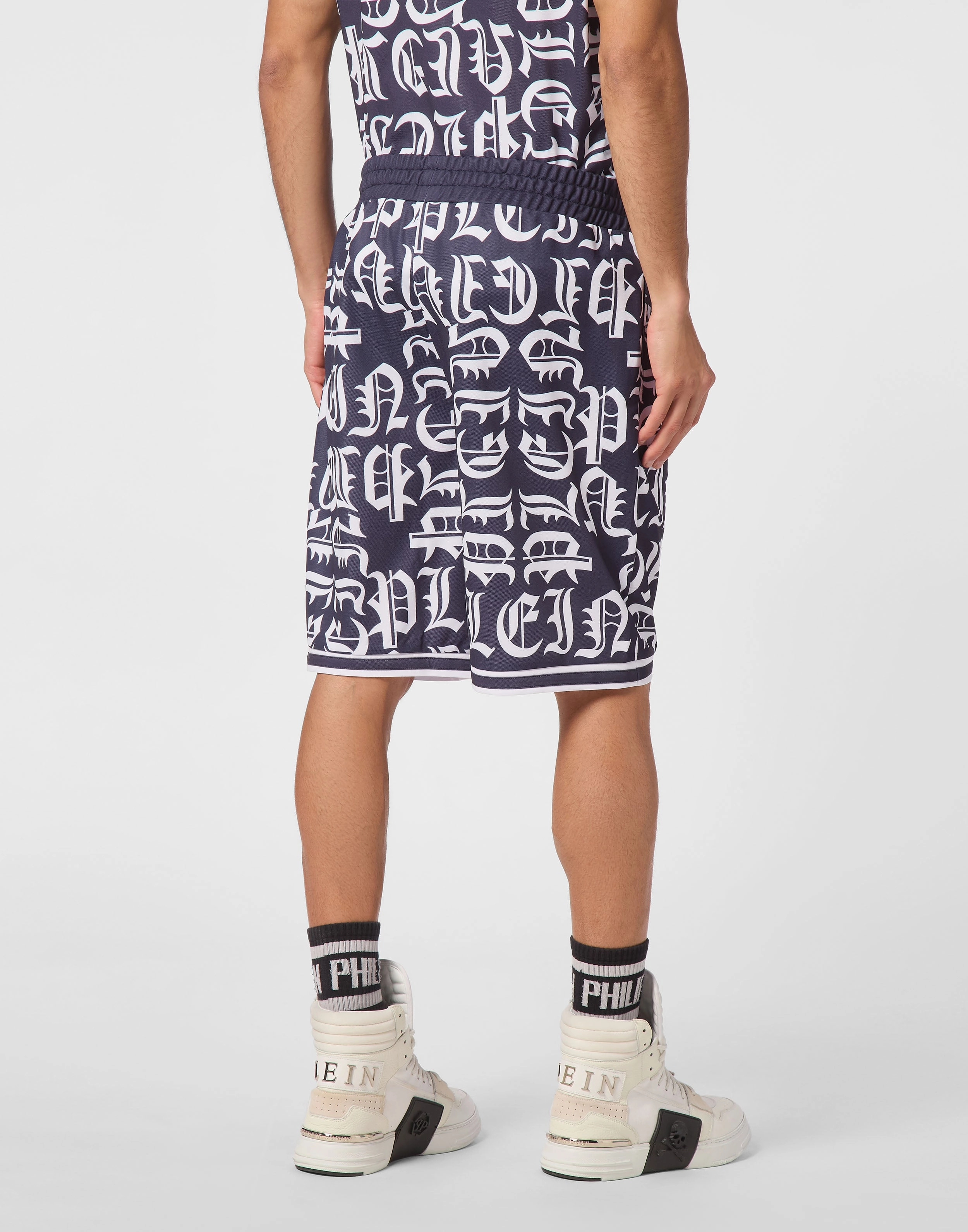 Jogging Basket Shorts Gothic Plein