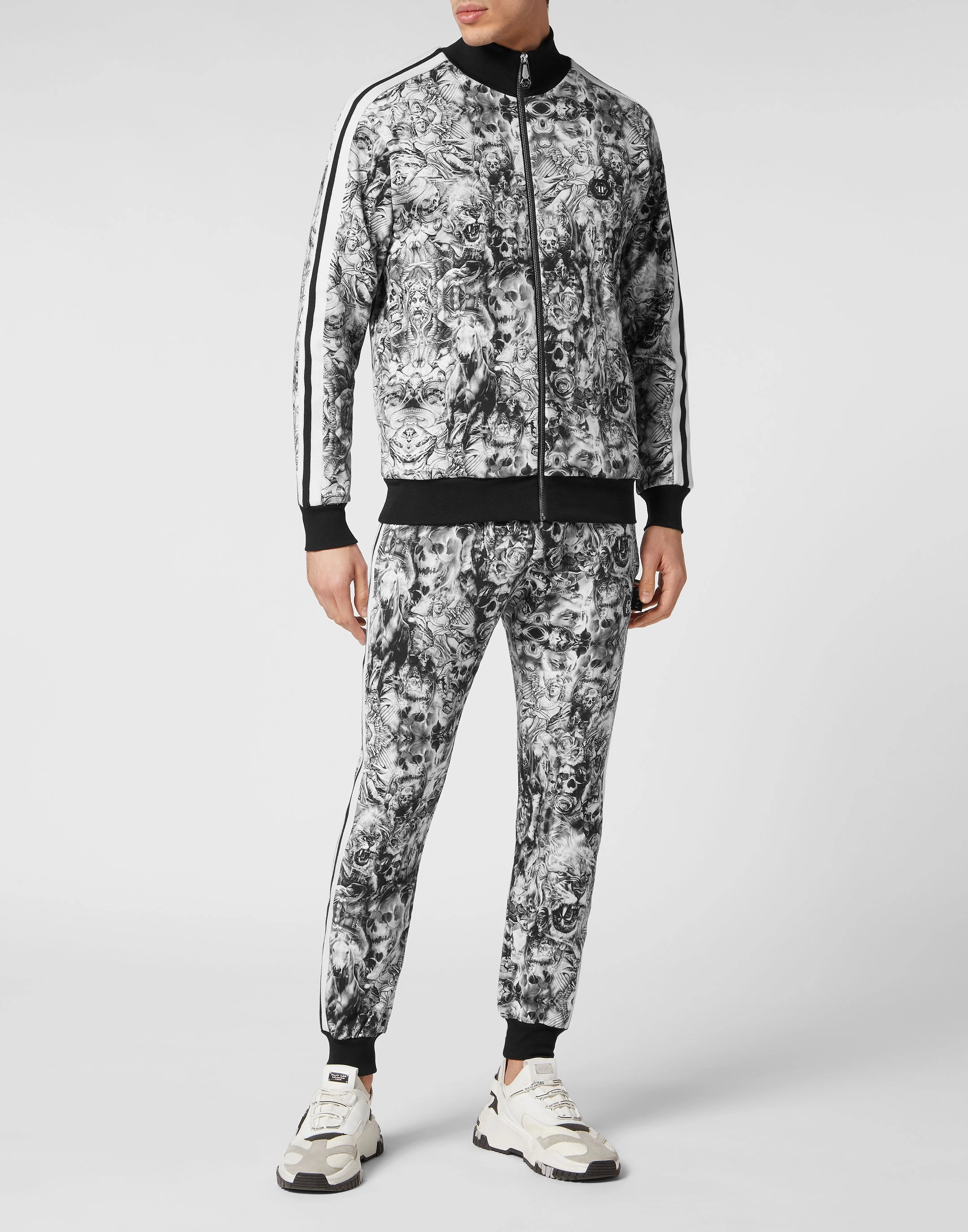 Jogging Tracksuit: Top/Trousers Tattoo