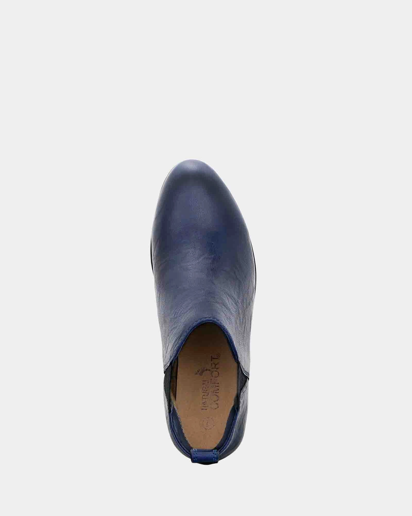 Larena Navy