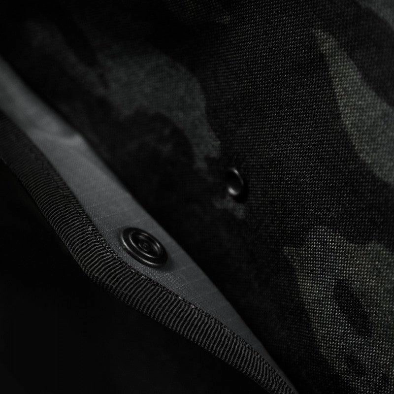 Life Behind Bars Sacoche - X50 Multicam Black Sling Bag
