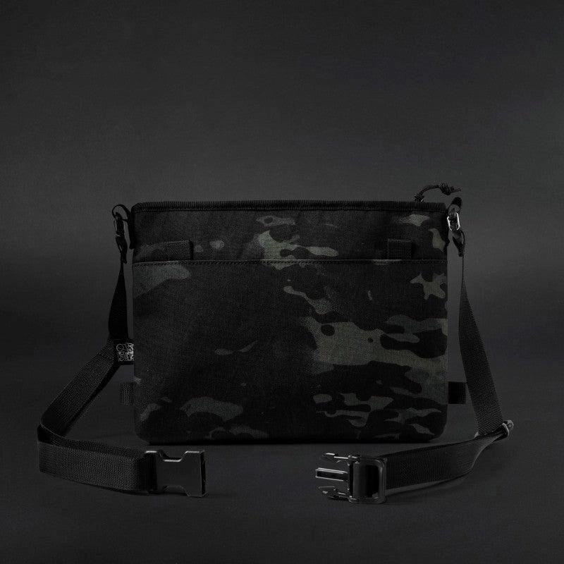Life Behind Bars Sacoche - X50 Multicam Black Sling Bag