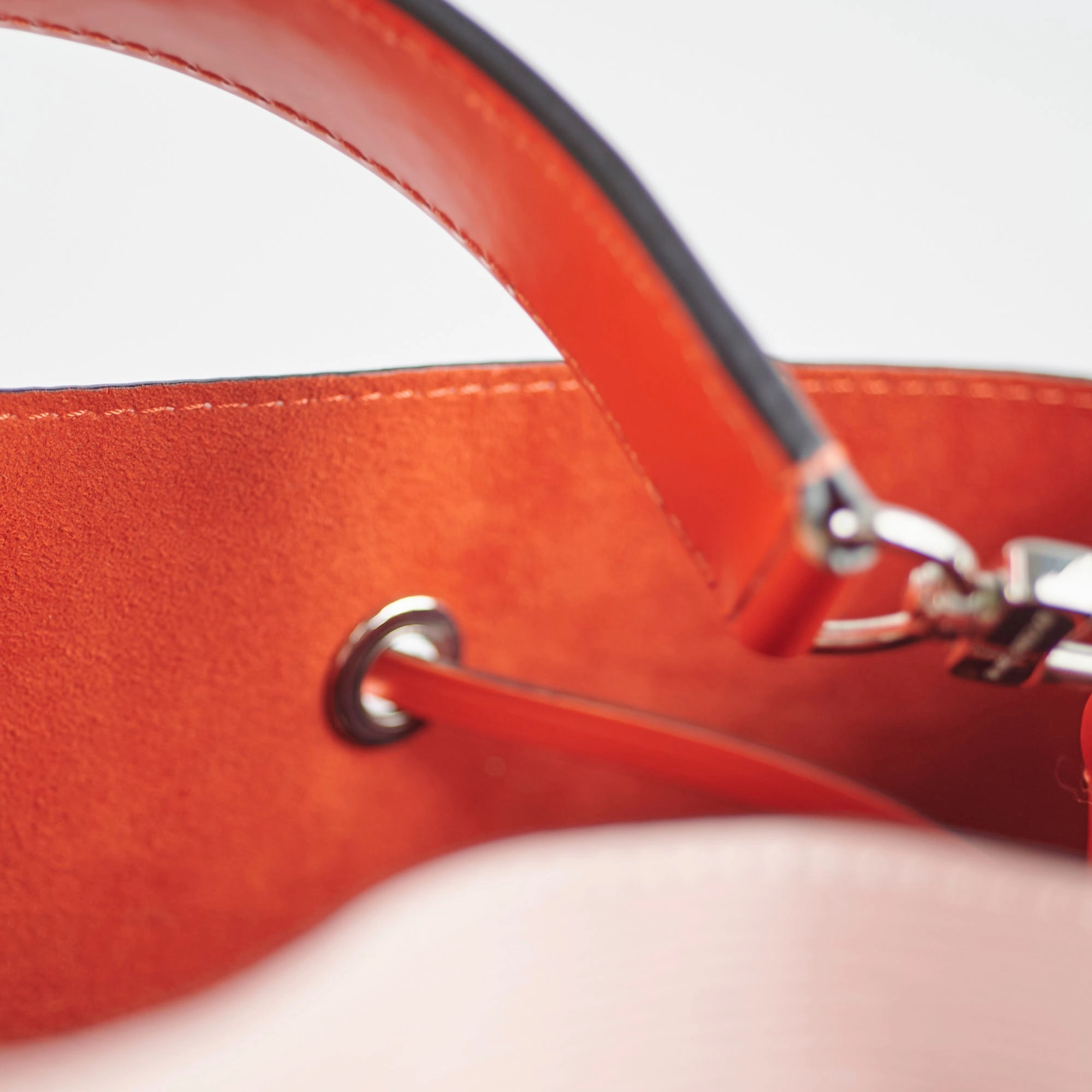 Louis Vuitton Epi Neo Noe Epi Rose Ballerine Bucket Bag