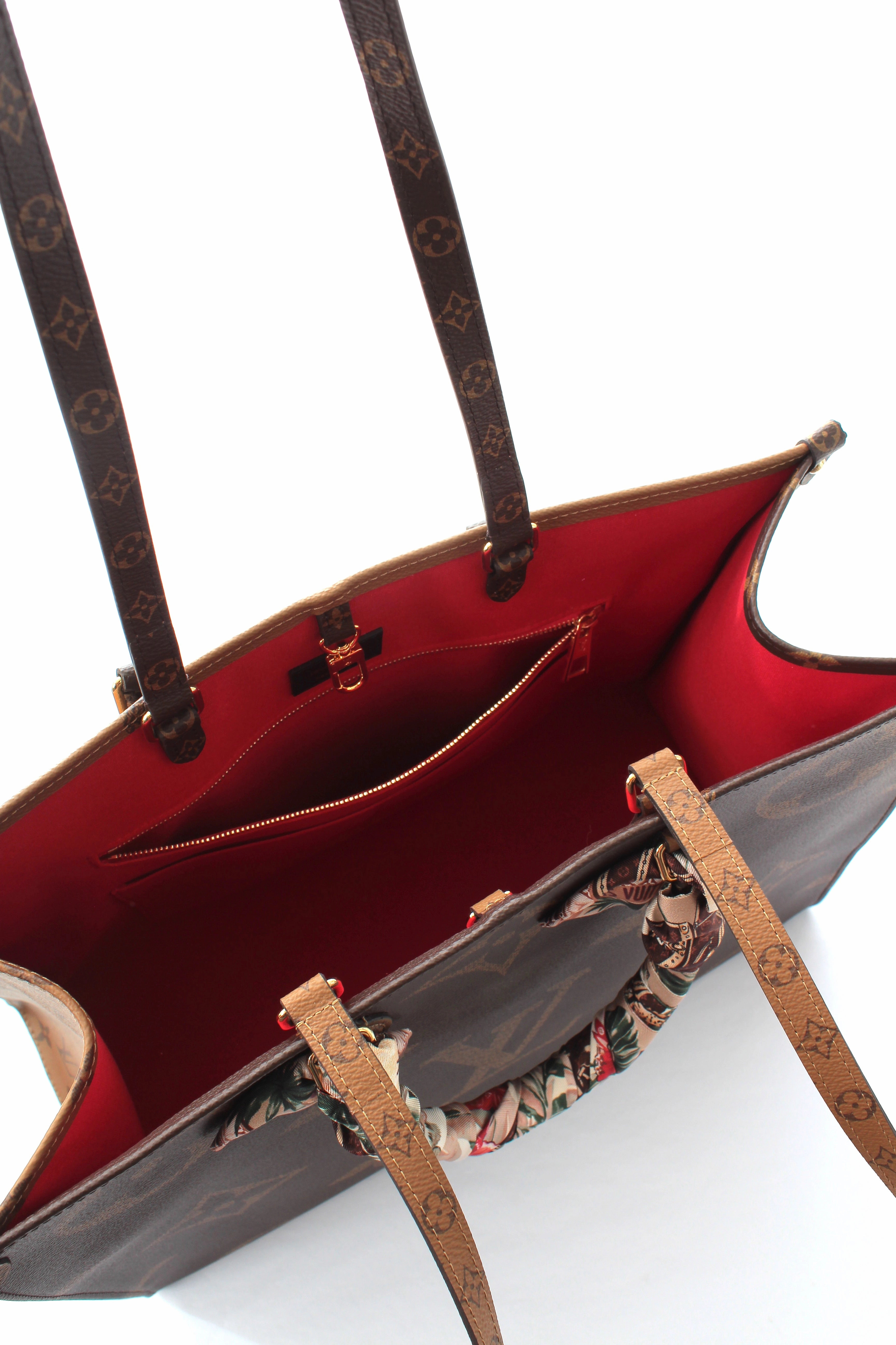Louis Vuitton Onthego GM Monogram Bag & Voyage Extraordinaire Bandeau
