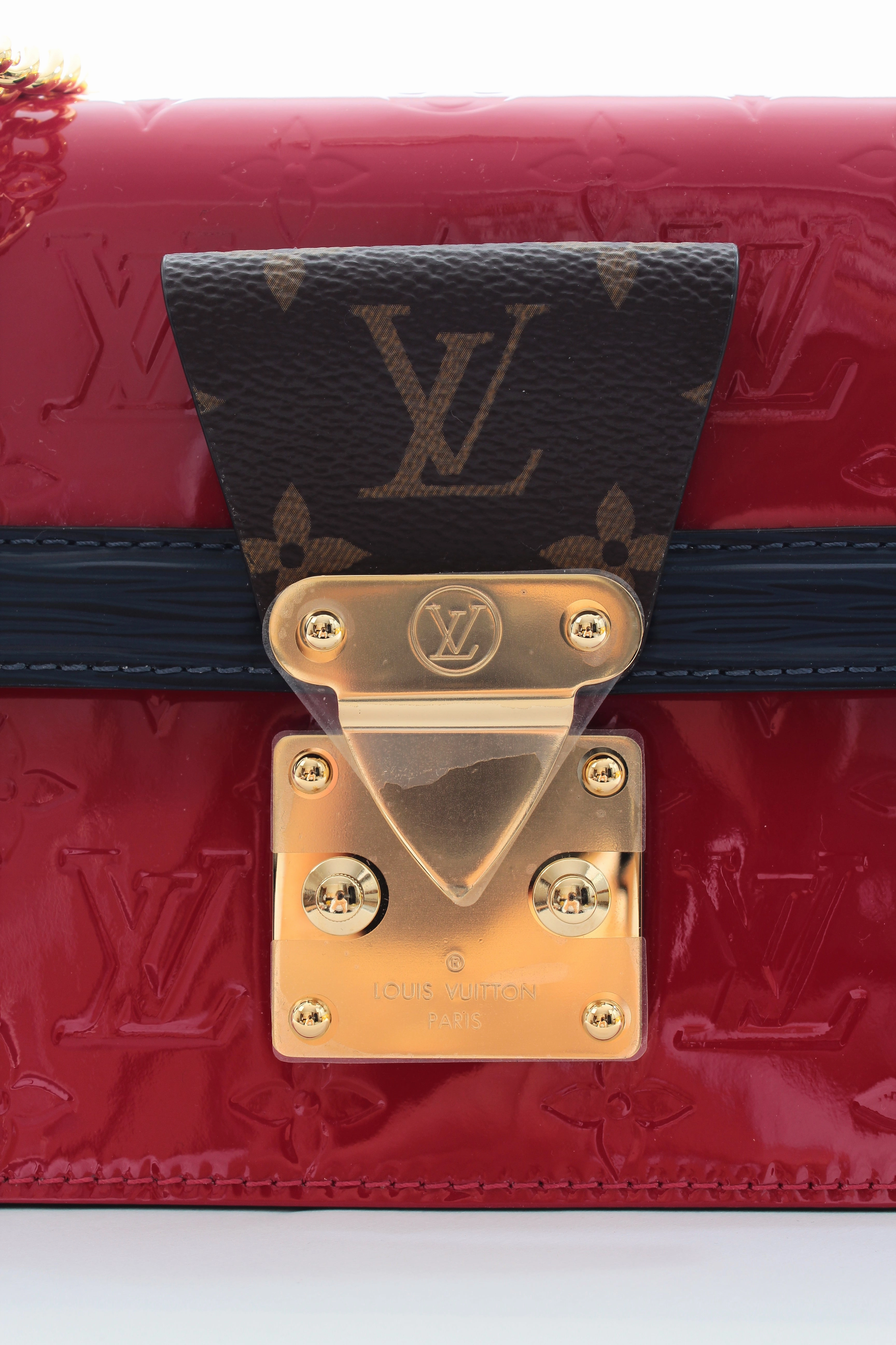 Louis Vuitton Wynwood Monogram Chain Bag - Current Season Collection