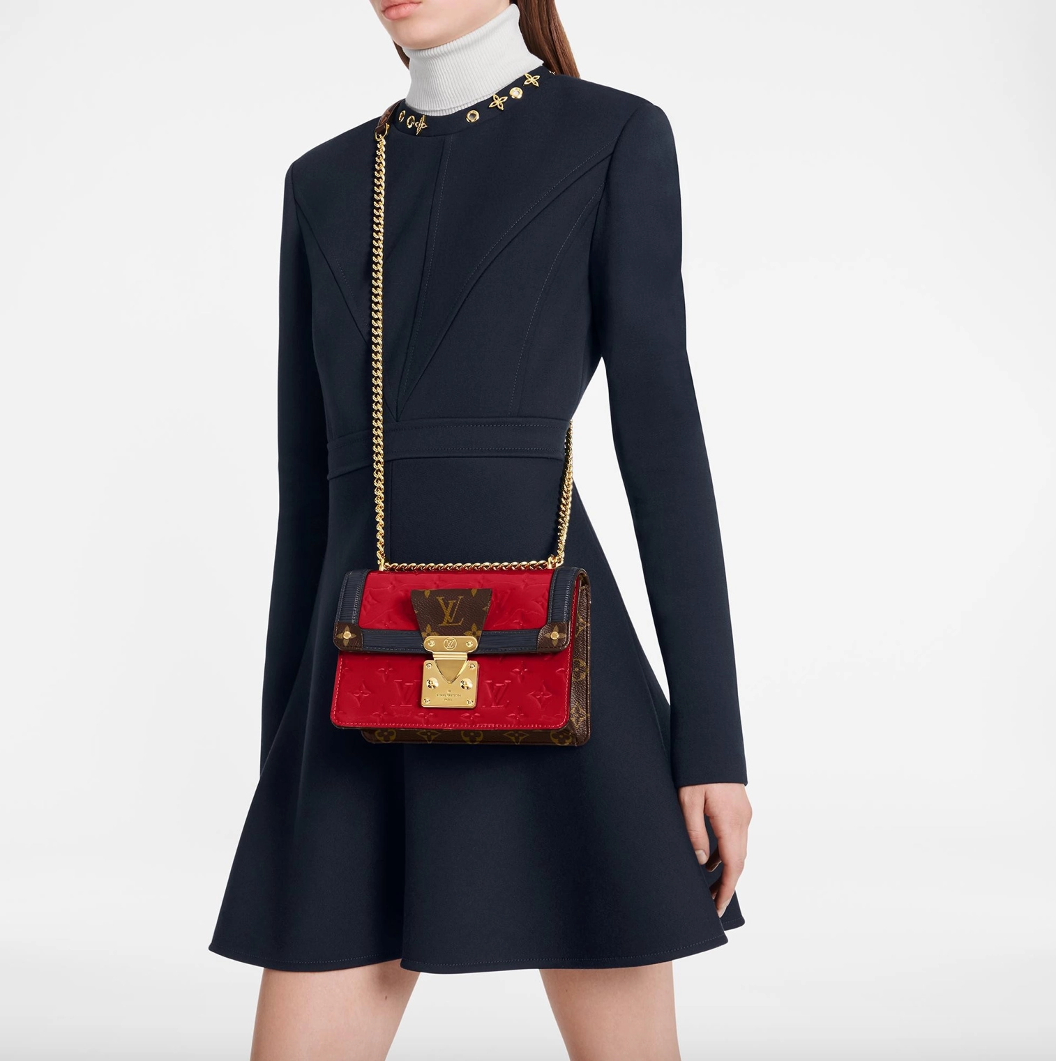 Louis Vuitton Wynwood Monogram Chain Bag - Current Season Collection