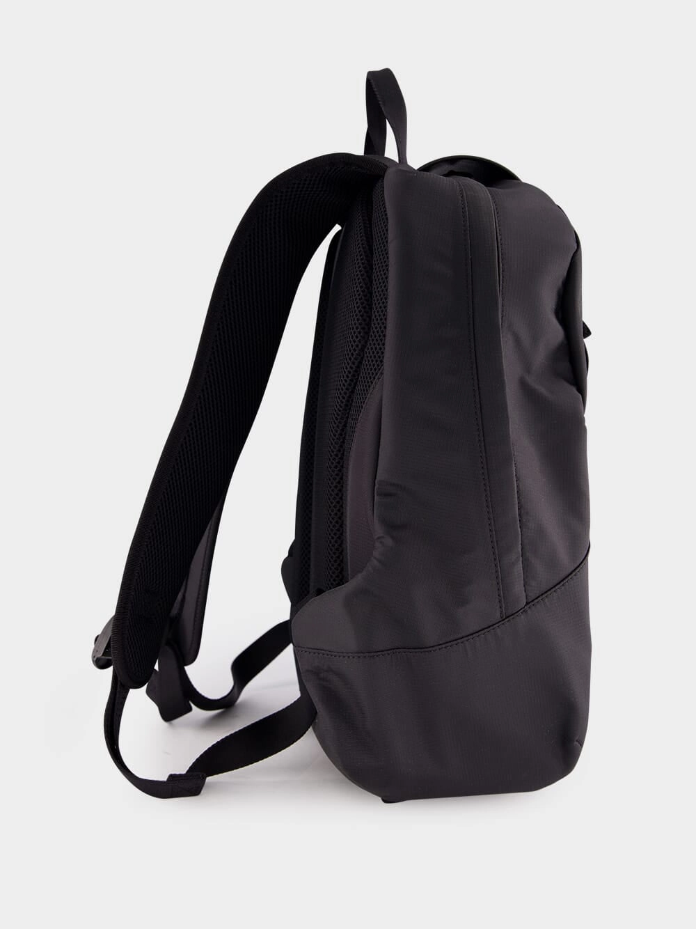 Medium G-Trail Backpack