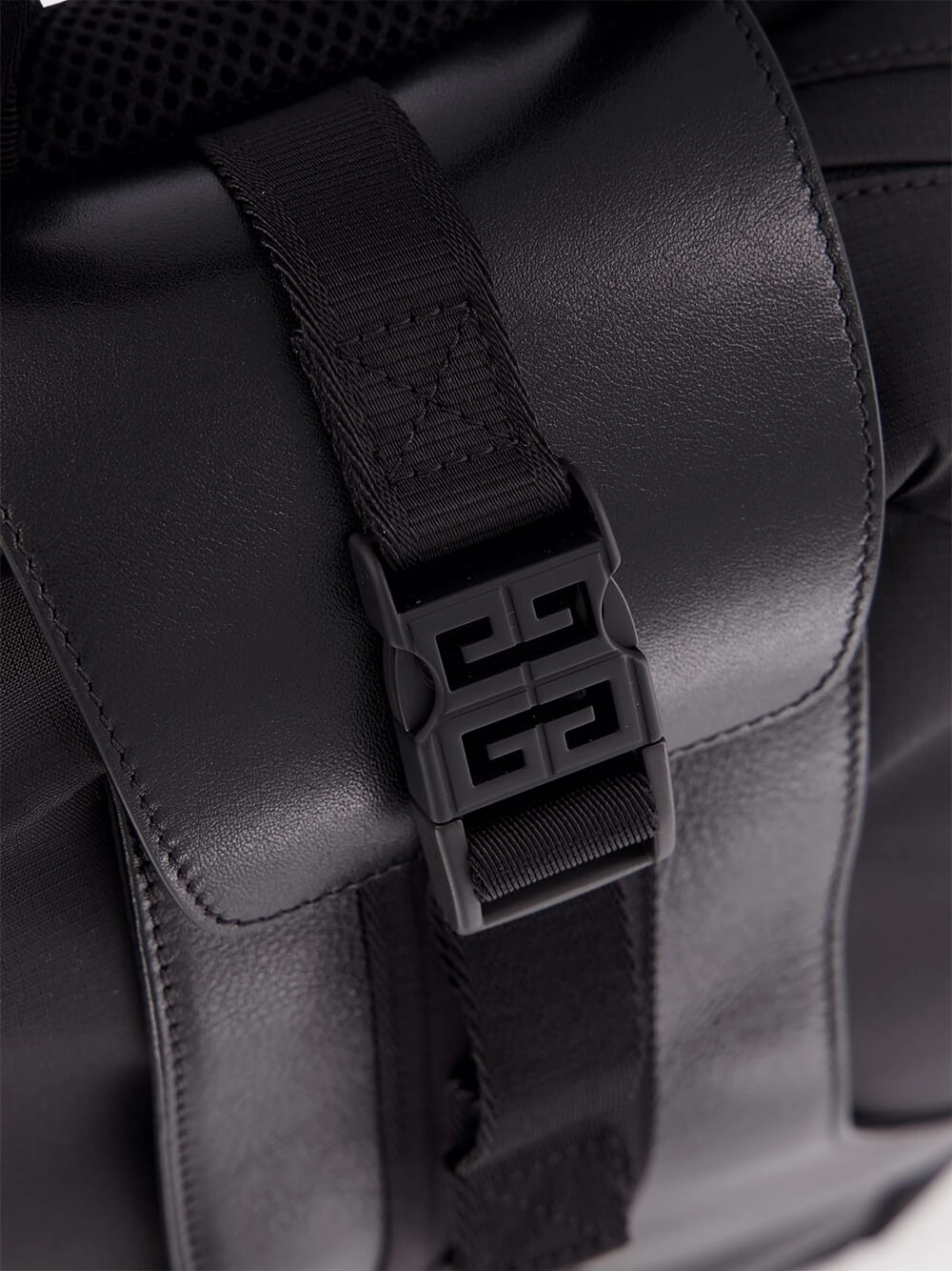 Medium G-Trail Backpack