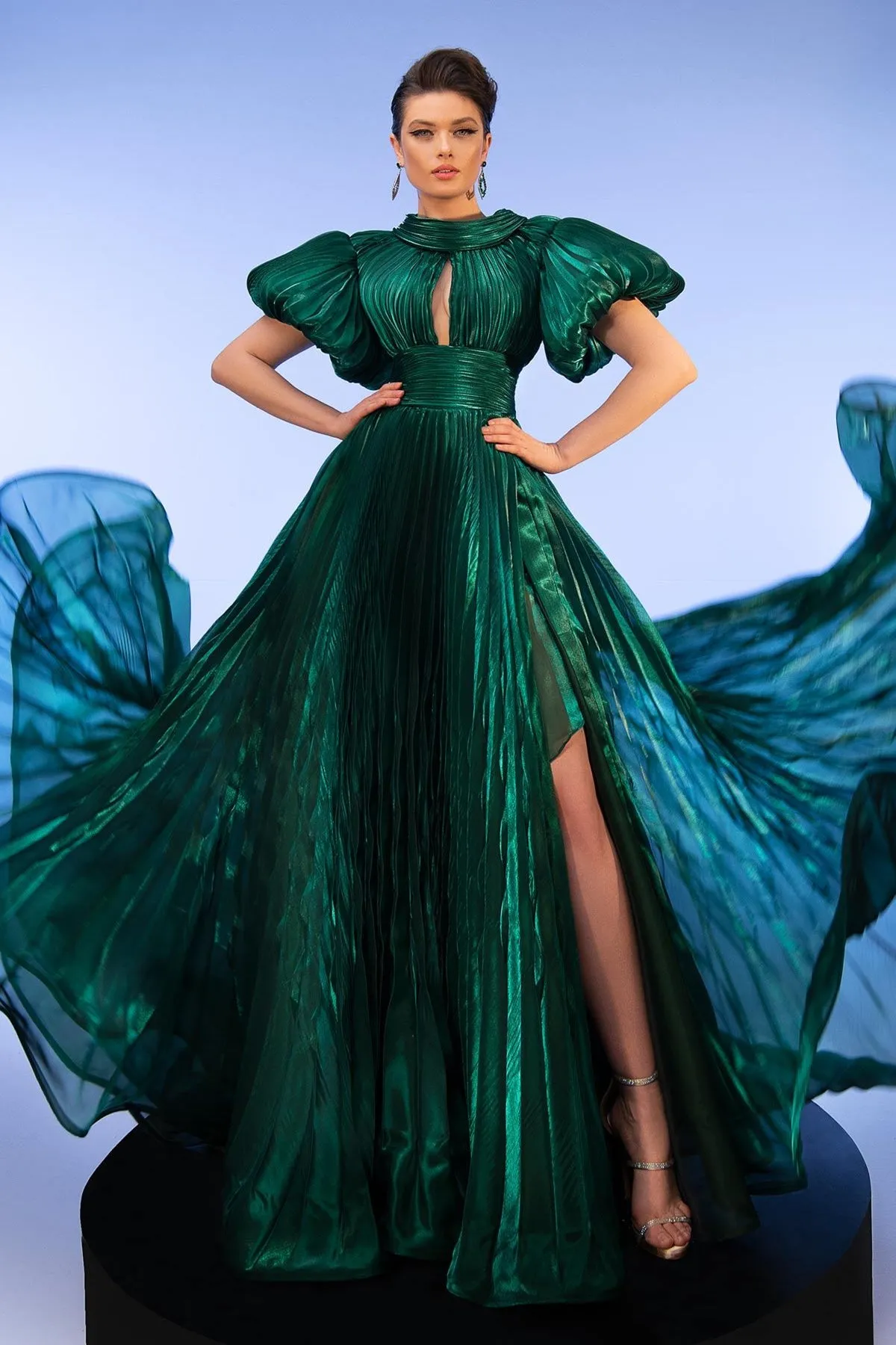 MNM Couture F02809