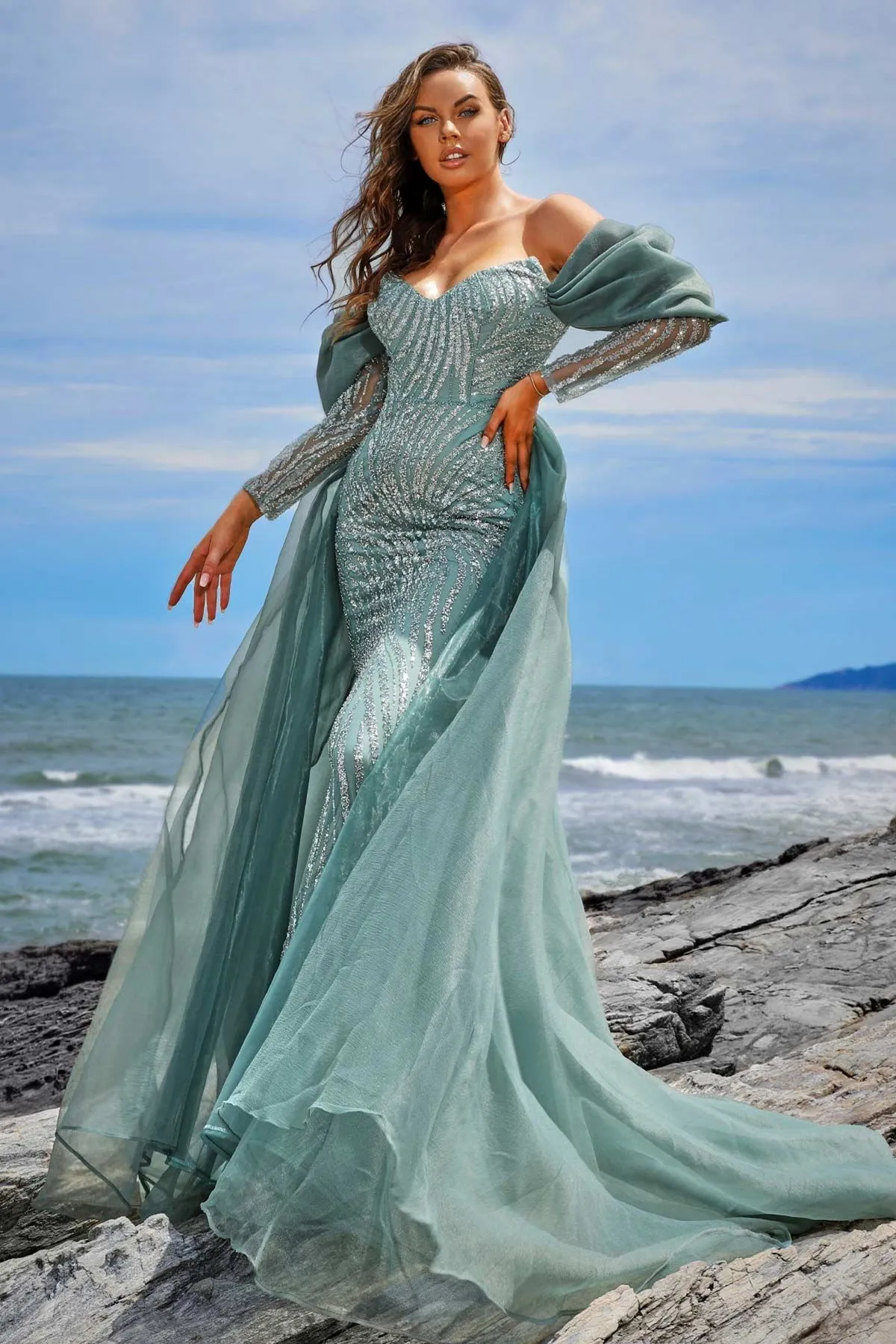 MNM Couture M1051
