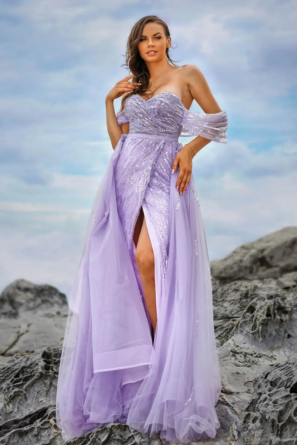 MNM Couture M1058