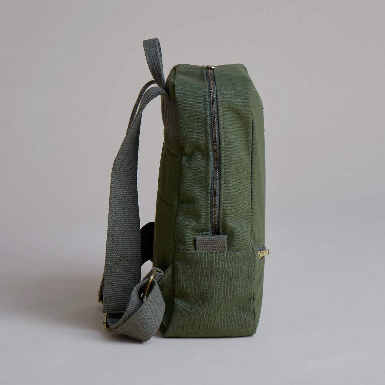 Natural Cotton Canvas Daypack | Dark Olive