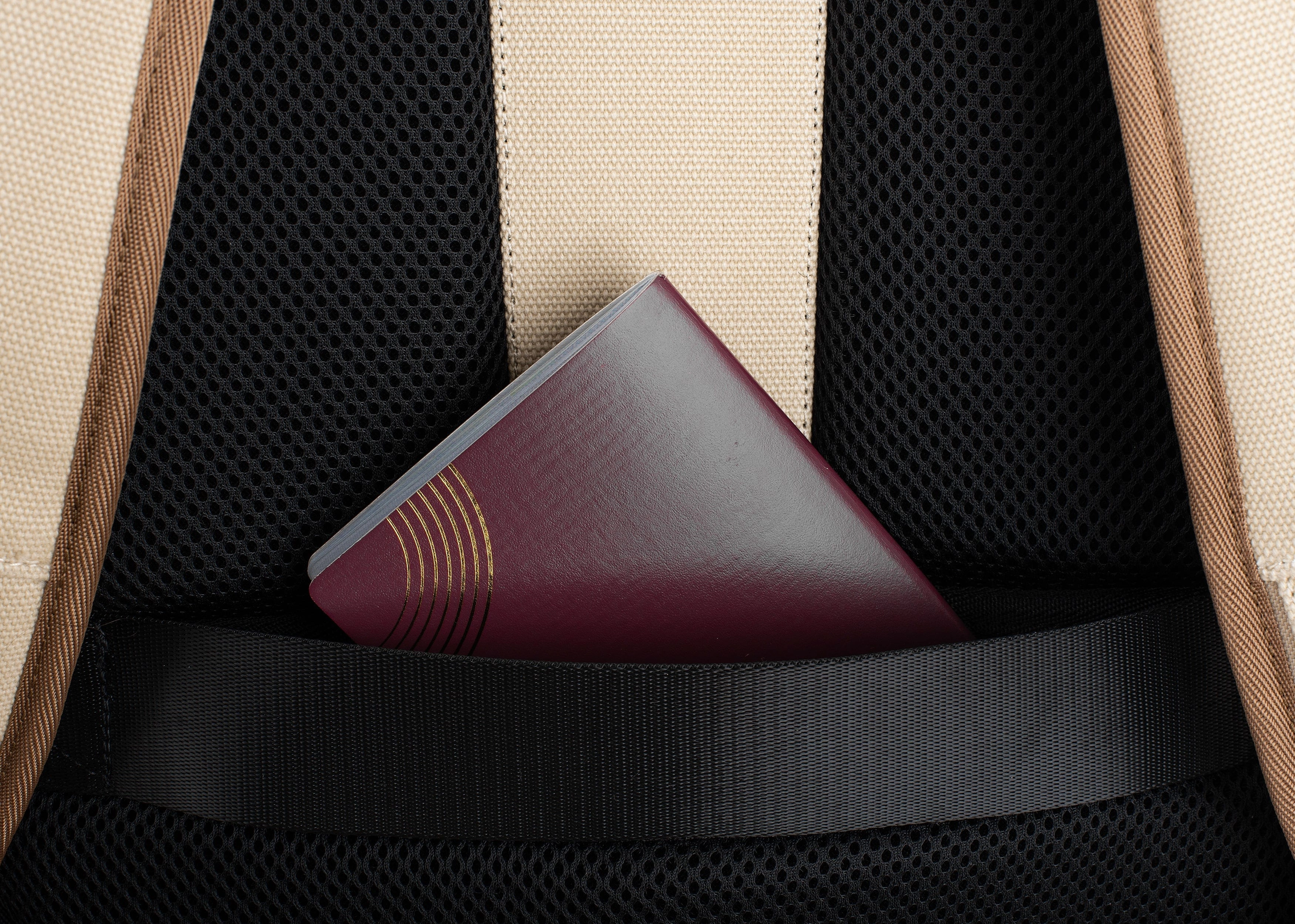Nomad Vegan Hemp Backpack | Full Black