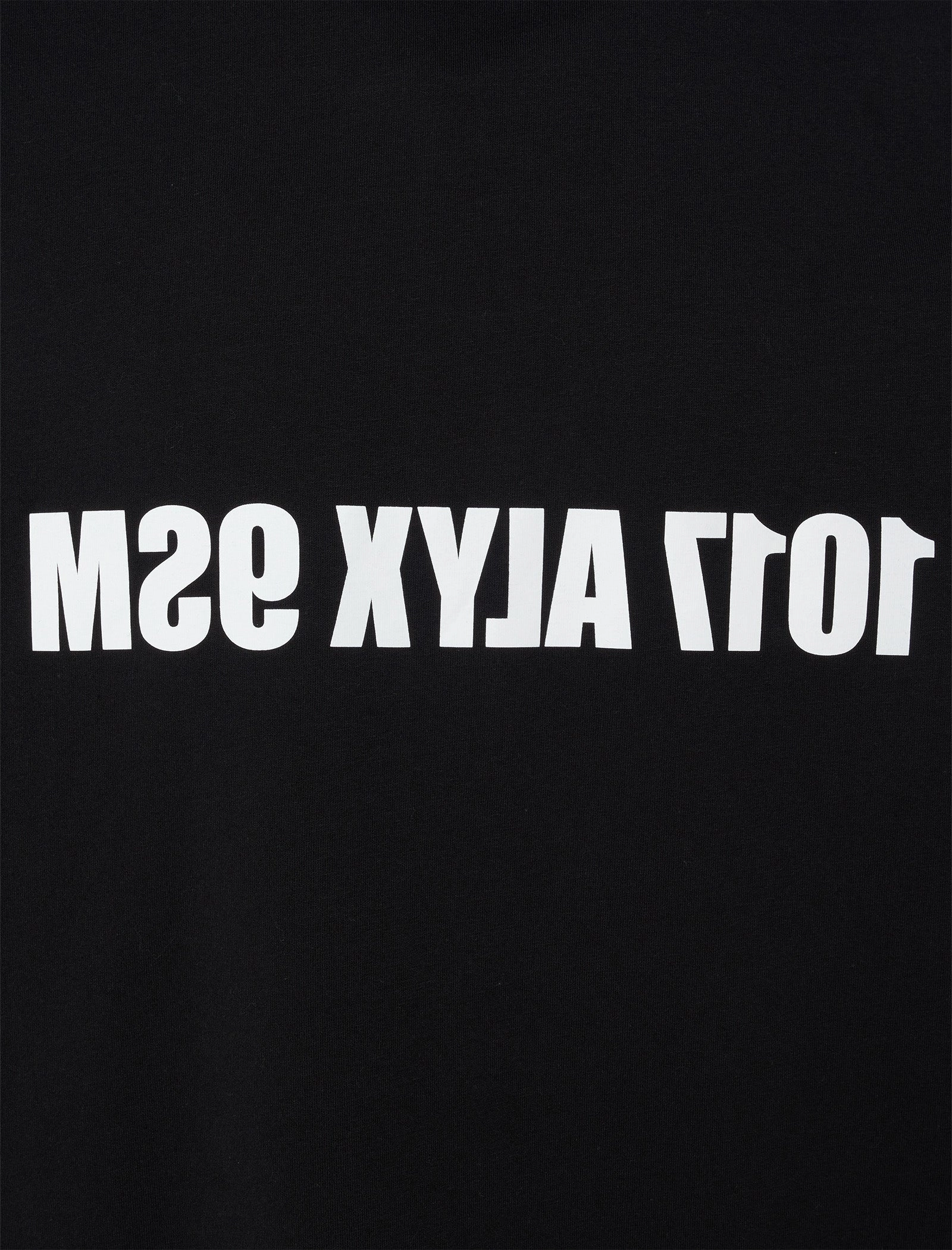 OVERSIZED T-SHIRT