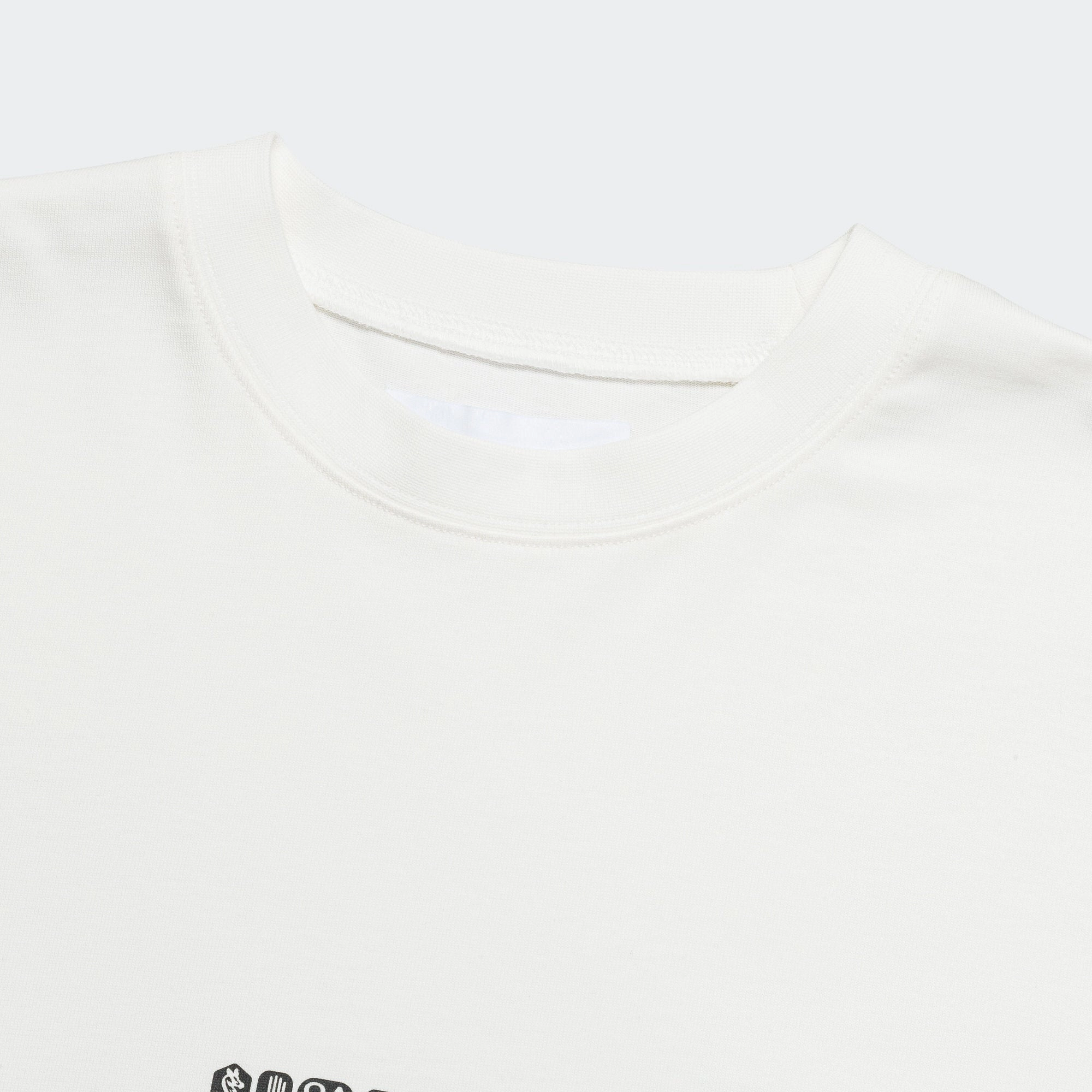 Peacemaker Painted Double Layer Boxy T-Shirt - Snow White