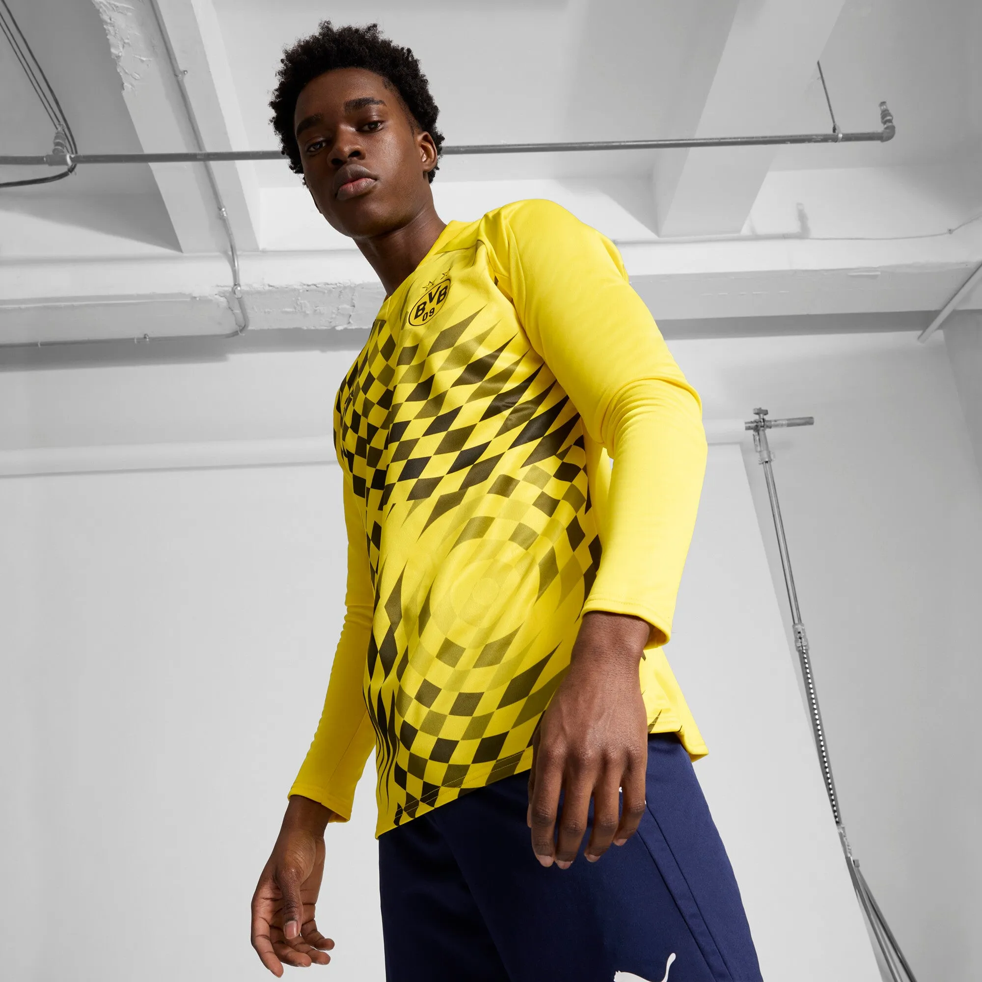 PUMA Men's Borussia Dortmund Pre-Match Sweatshirt