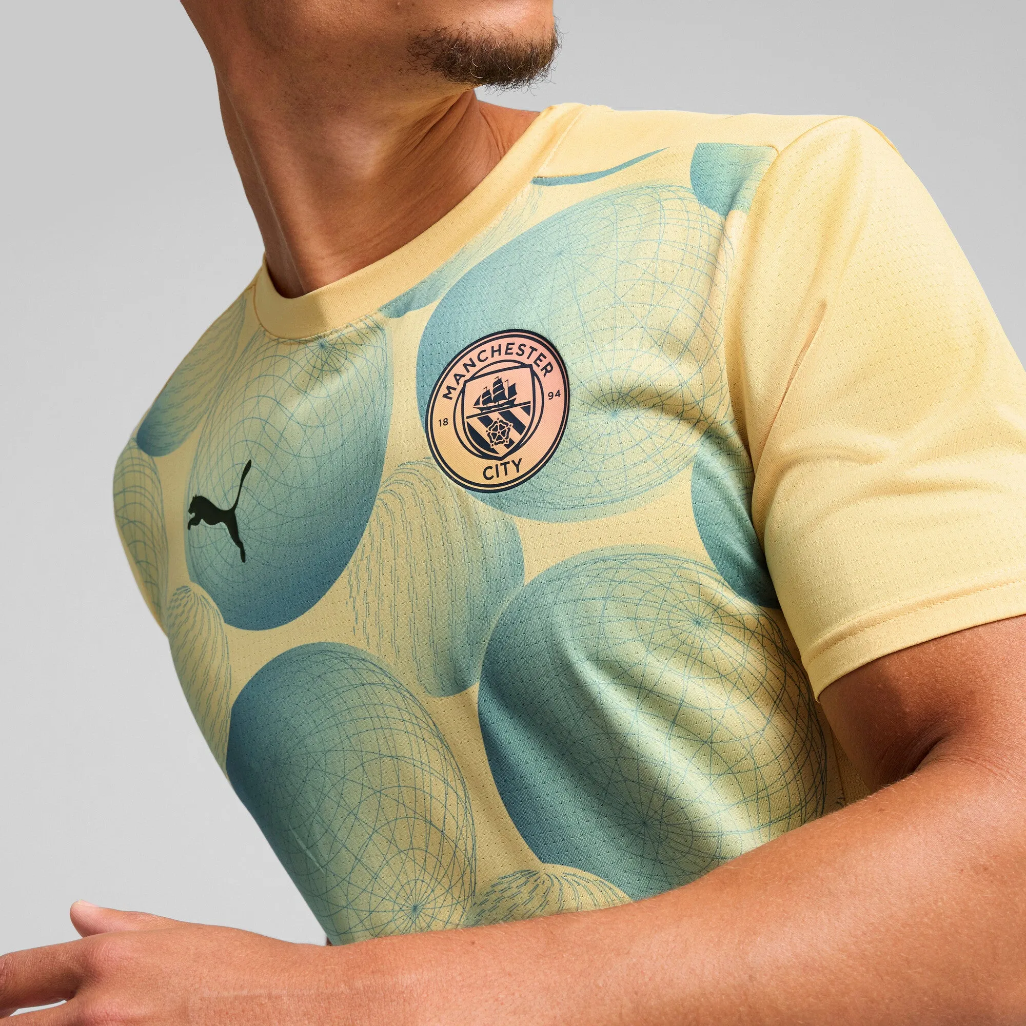 PUMA Men's Manchester City Pre-Match Short Sleeve Jersey