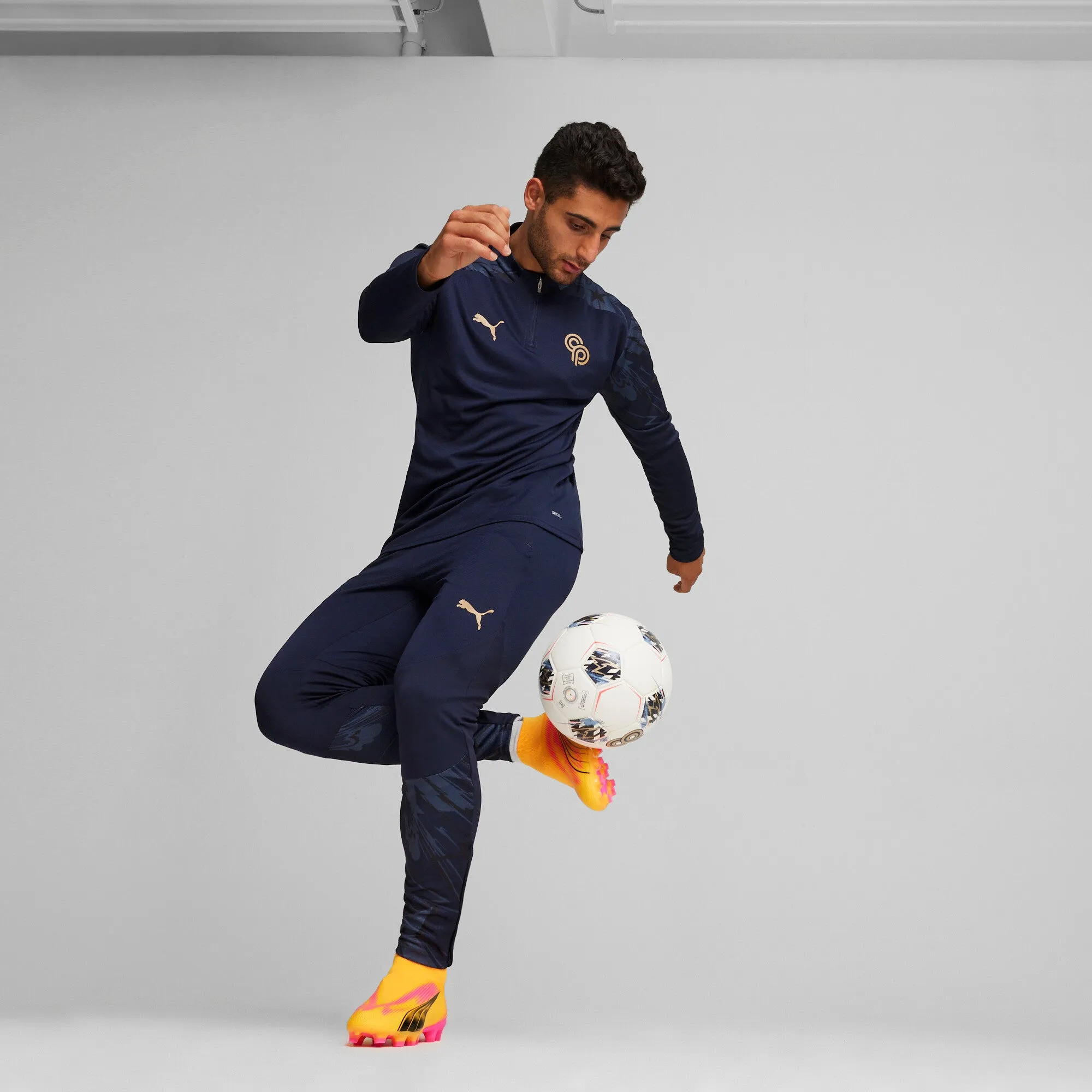 PUMA Men's x CHRISTIAN PULISIC Soccer Quarter-Zip Top
