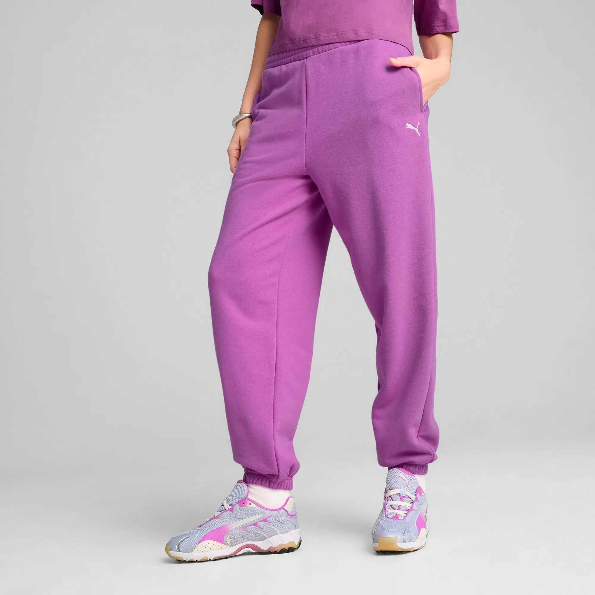 PUMA Women's Wardrobe Essentials Relaxed Sweatpants