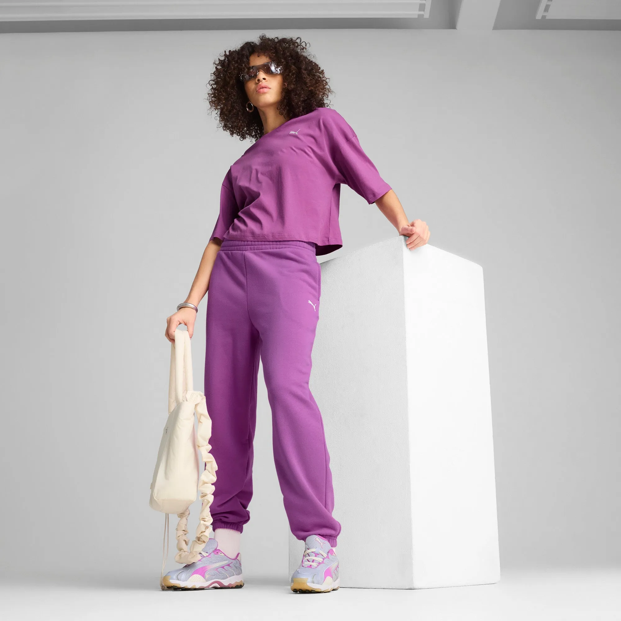 PUMA Women's Wardrobe Essentials Relaxed Sweatpants