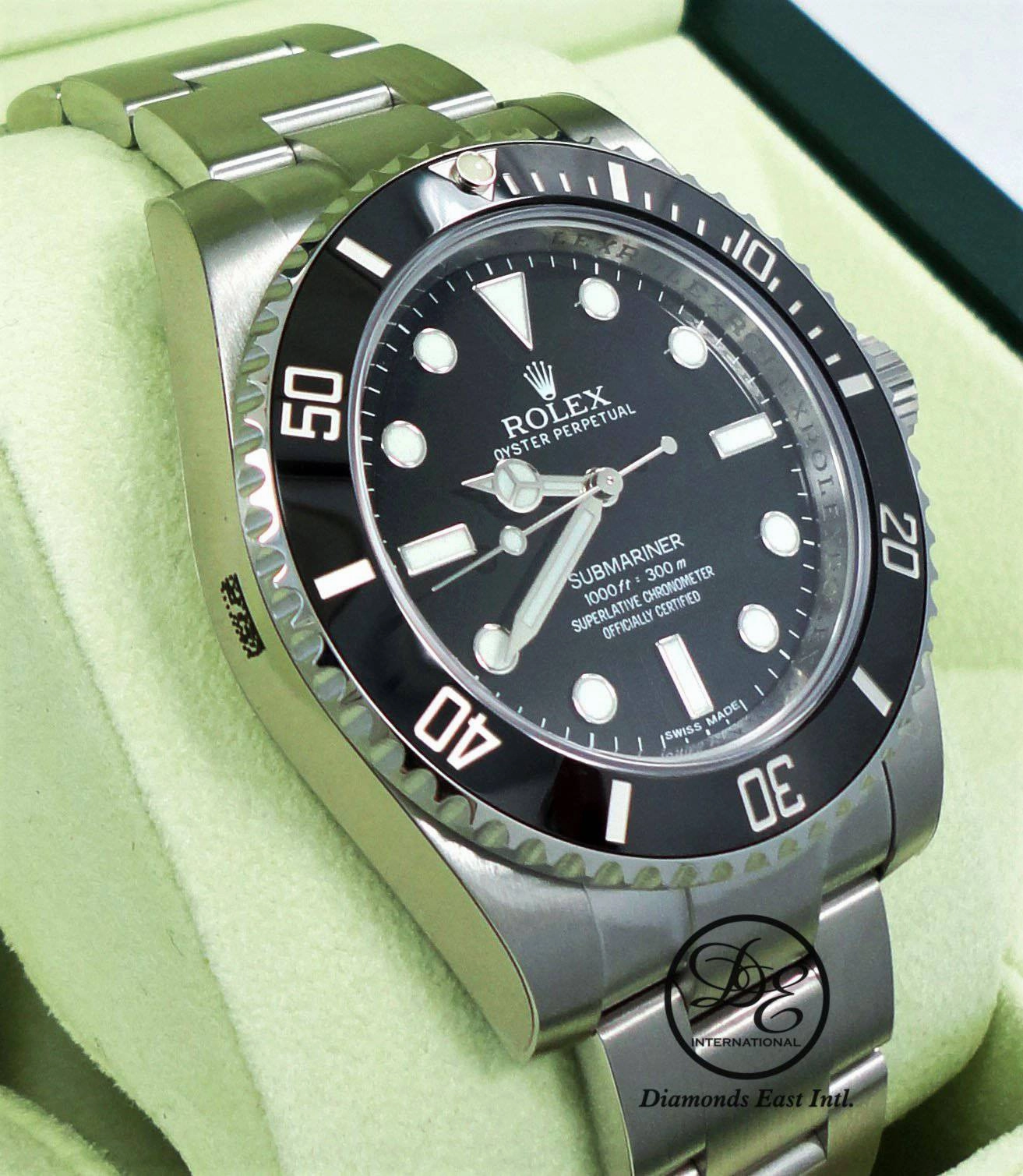 Rolex Oyster Perpetual Submariner 114060  (No Date) UNWORN