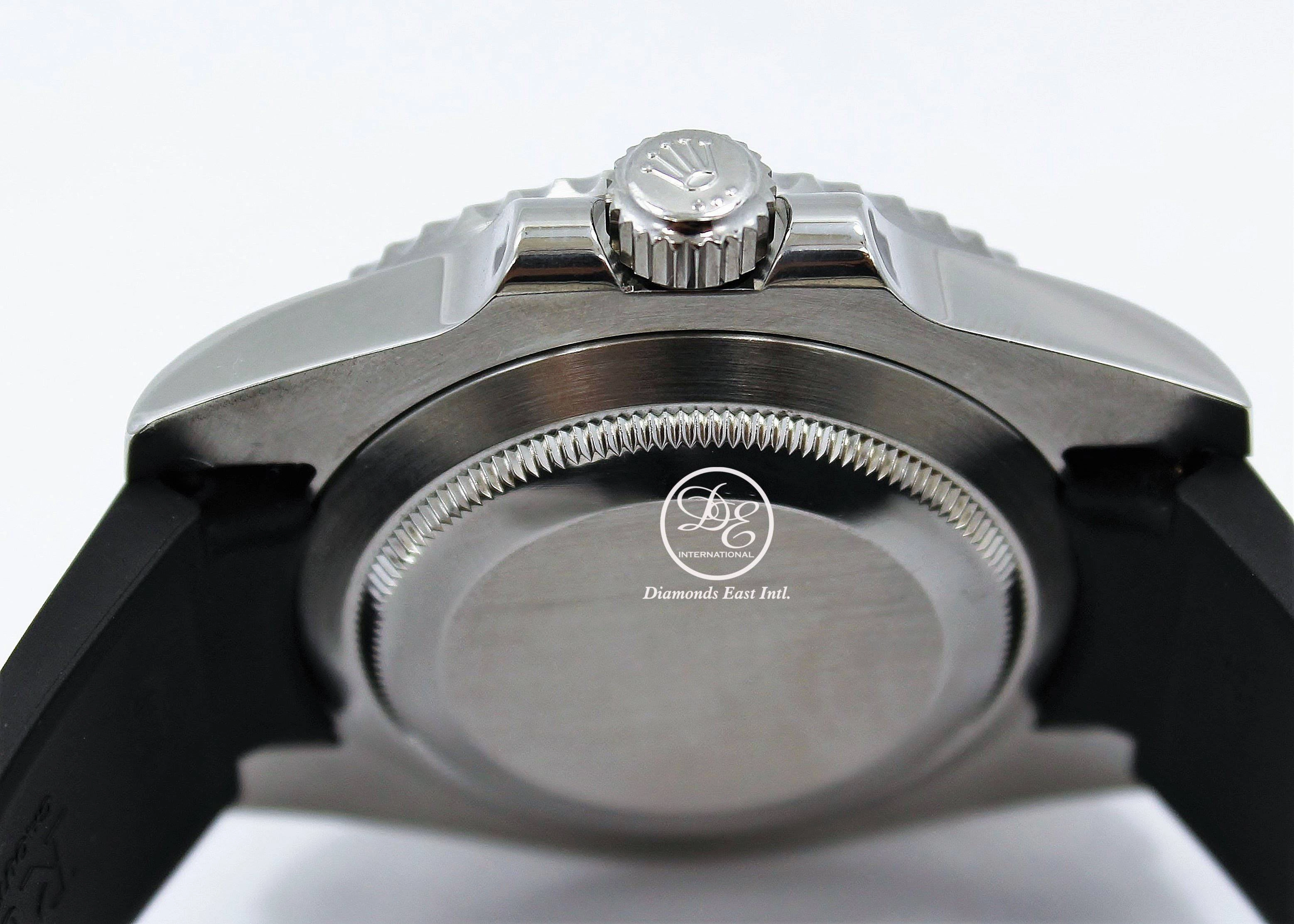 Rolex Oyster Perpetual Submariner Date 116610 LN RUBBER B & OYSTER BRACELET
